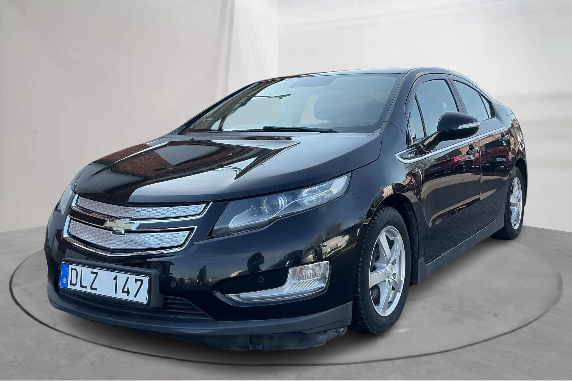 Presentationsfoto 1 av 15: Chevrolet Volt 5dr (151hk) - 16 133 mil - Automat - grå - 2012