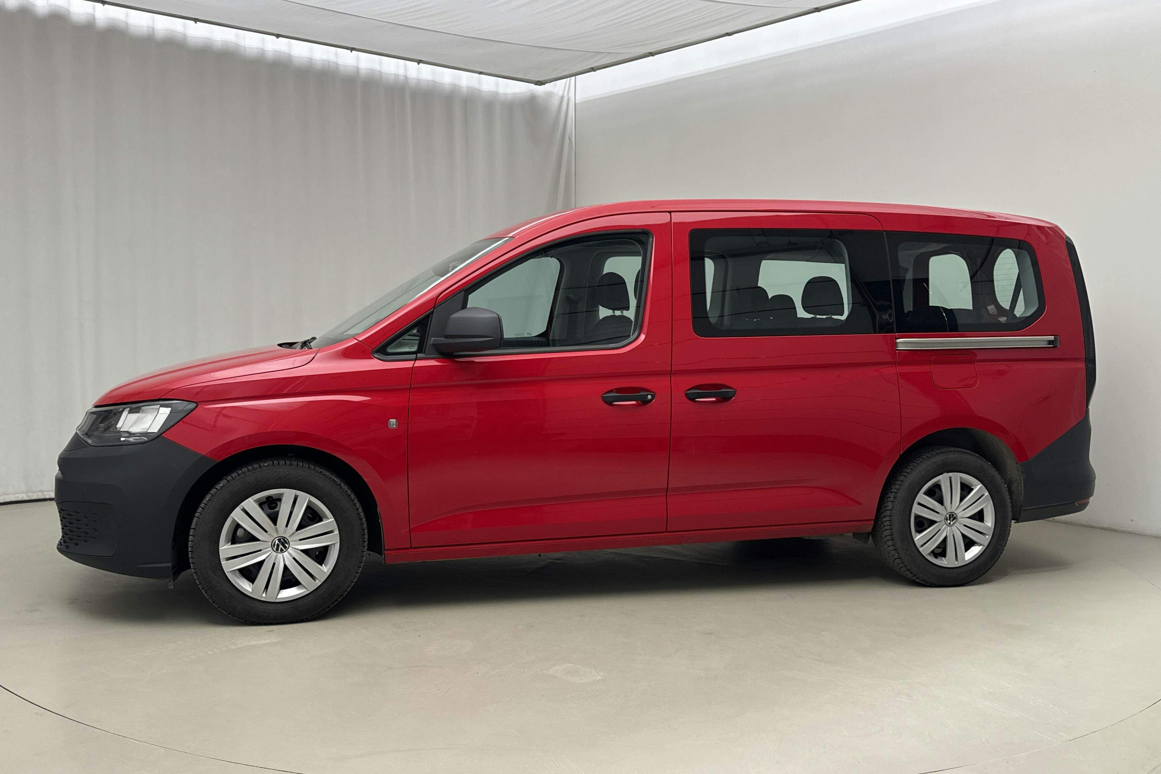 Presentation photo 2 of 16: VW Caddy Maxi 2.0 TDI (122hk) - 20 230 km - Automatic - red - 2024