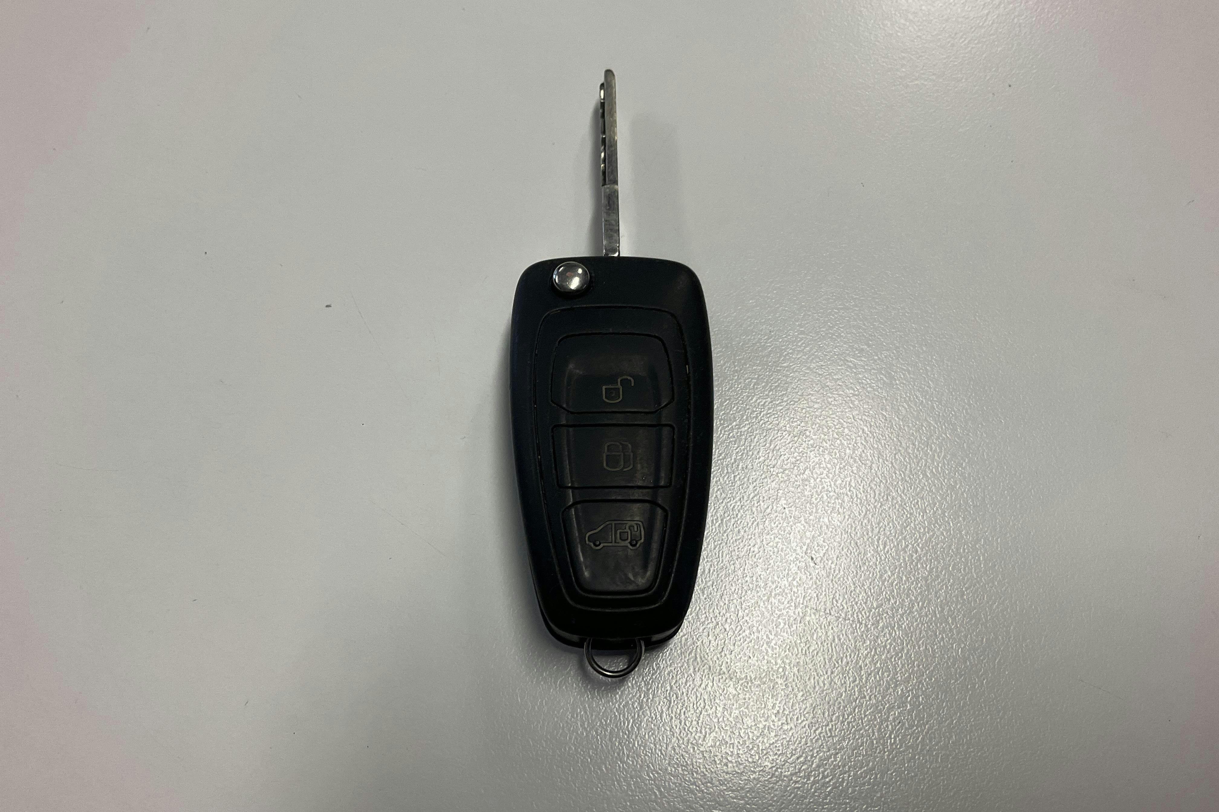 Presentationsfoto 13 av 13: Ford Transit Connect 1.5 TDCi (120hk) - 21 255 mil - Automat - svart - 2016