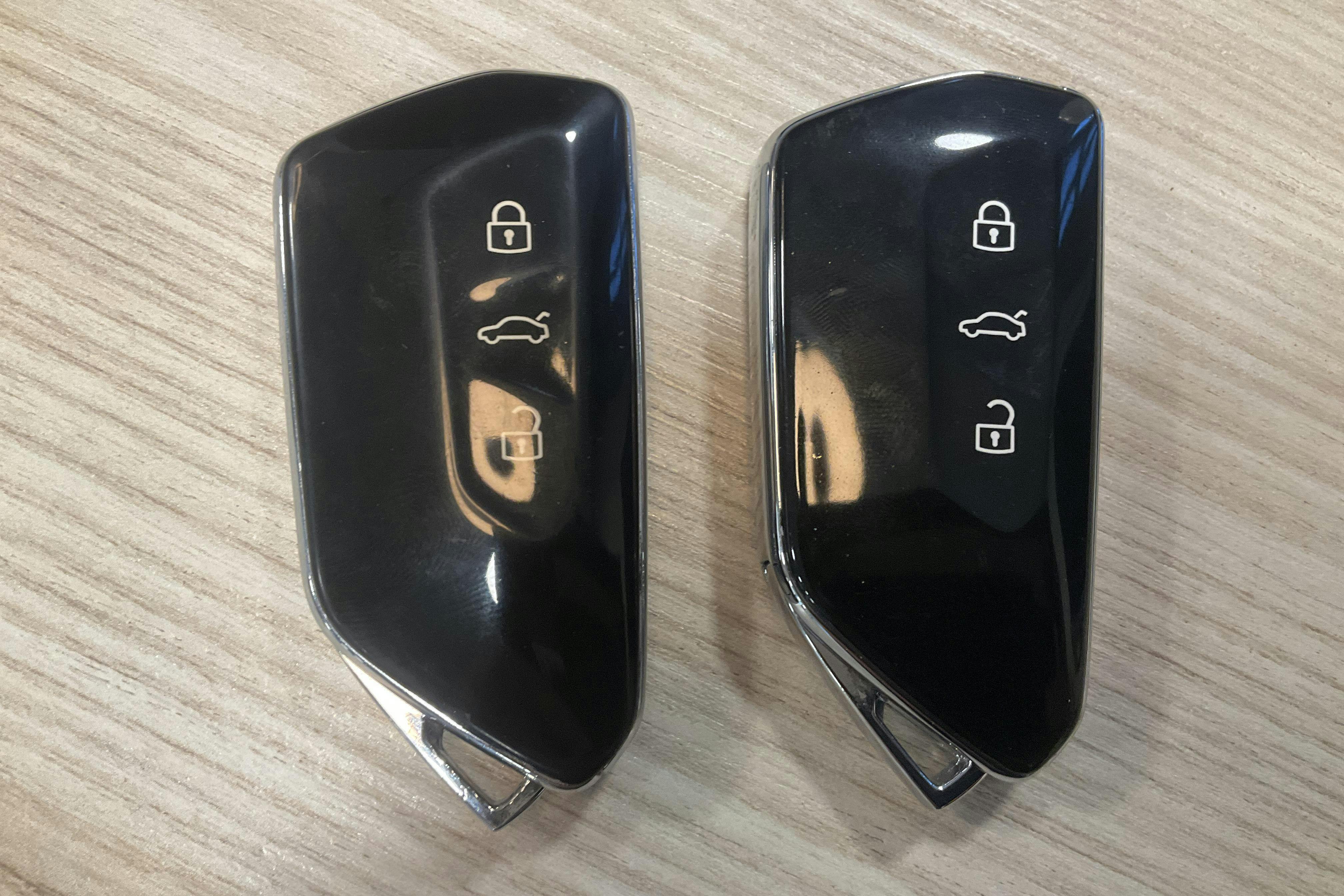 Presentation photo 15 of 15: Skoda Enyaq iV 60 (180hk) - 116 520 km - Automatic - gray - 2022