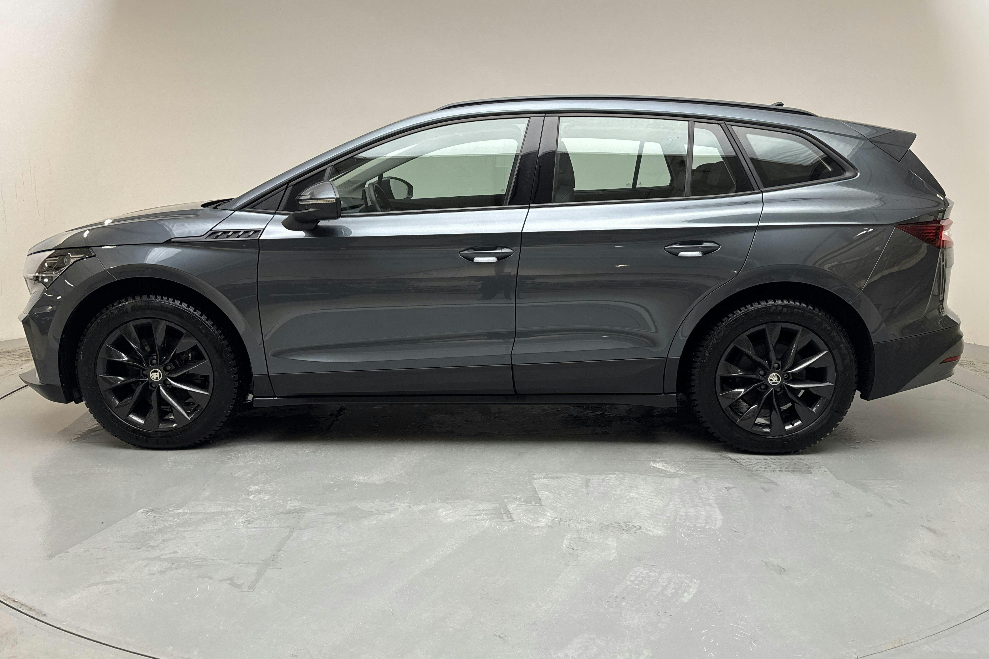 Presentation photo 2 of 15: Skoda Enyaq iV 60 (180hk) - 116 520 km - Automatic - gray - 2022