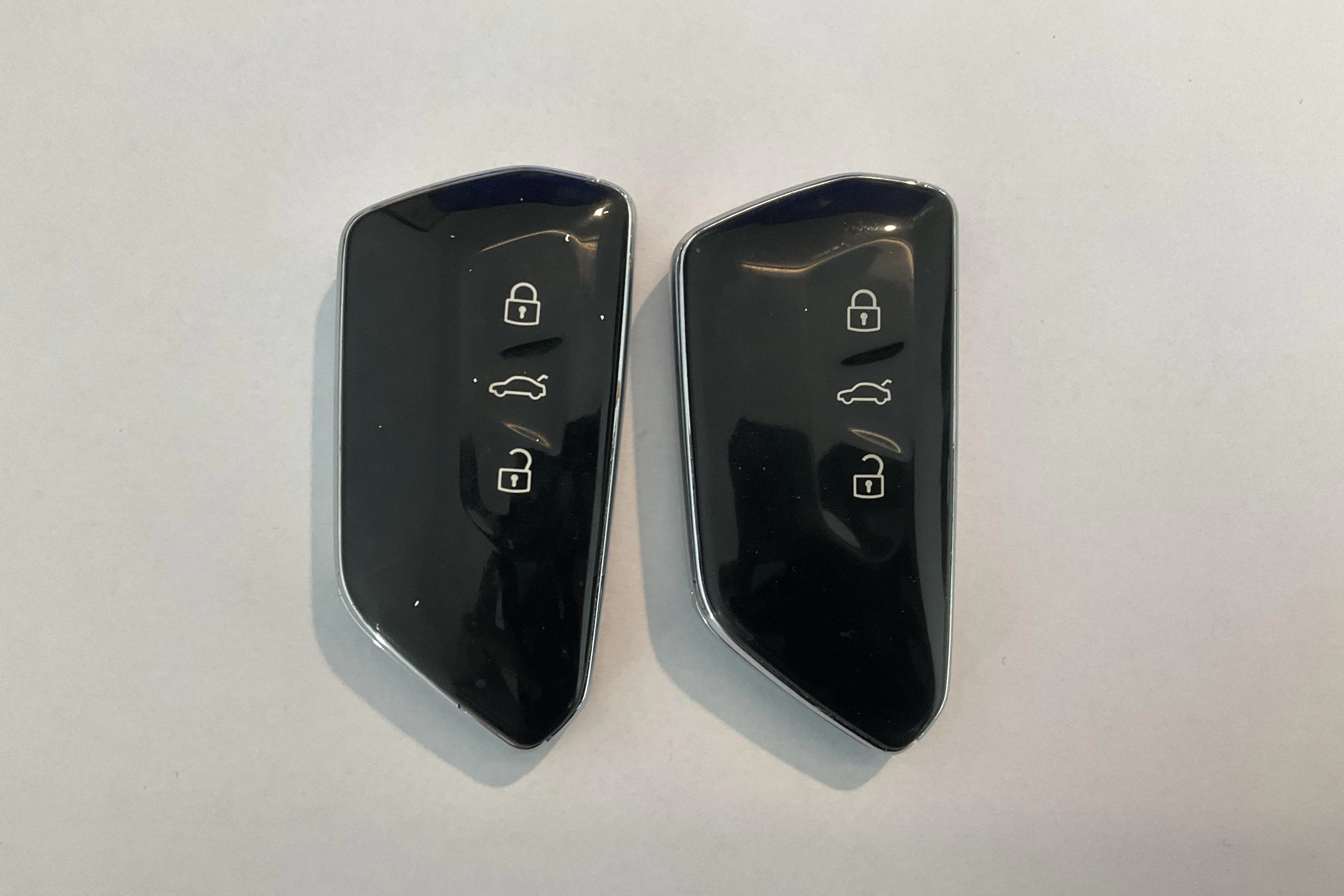 Presentationsfoto 15 av 15: VW ID.4 77kWh (204hk) - 8 993 mil - Automat - gul - 2021