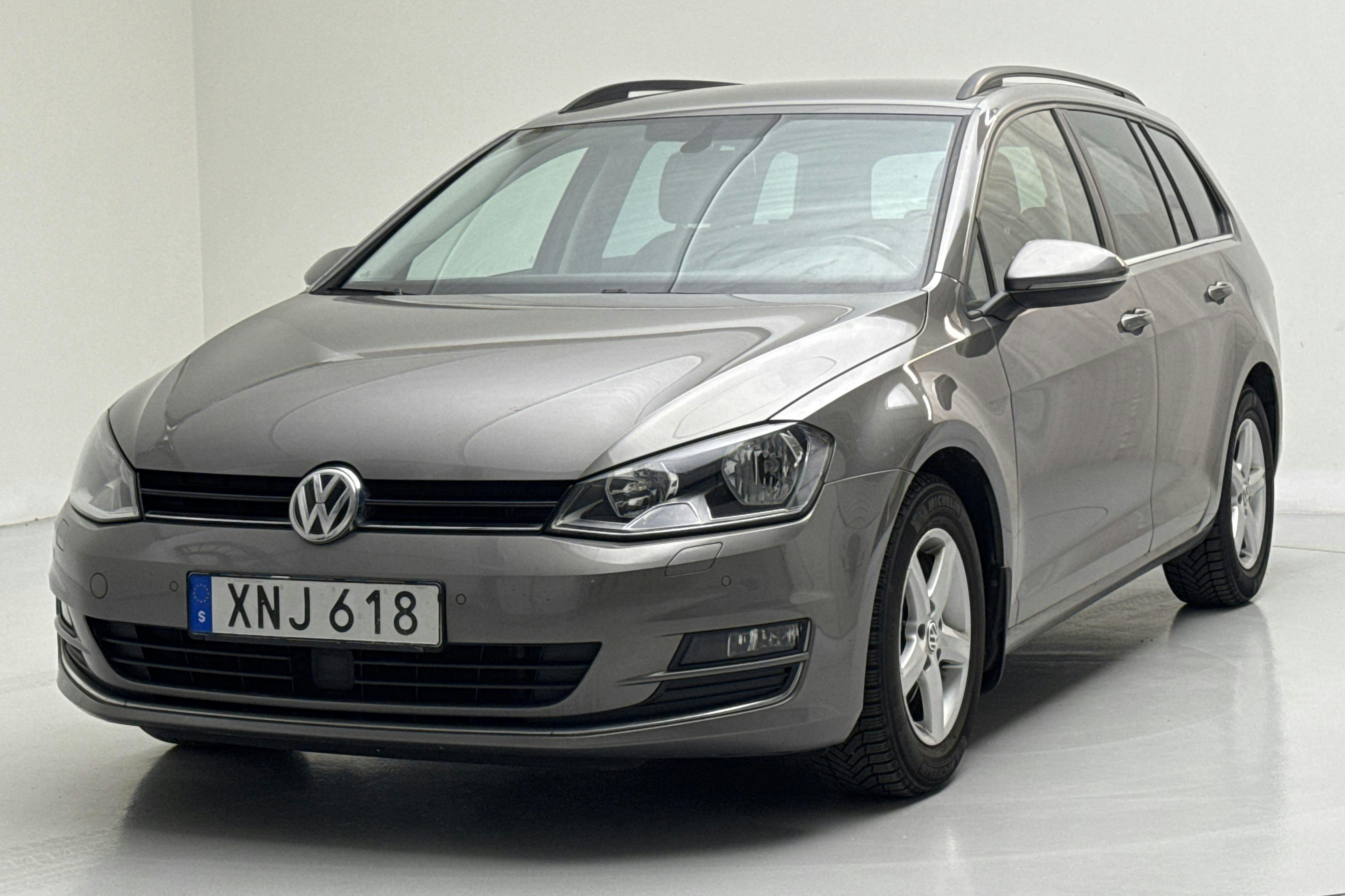 Presentation photo 1 of 13: VW Golf VII 1.4 TSI Sportscombi (140hk) - 176 490 km - Manual - gray - 2015