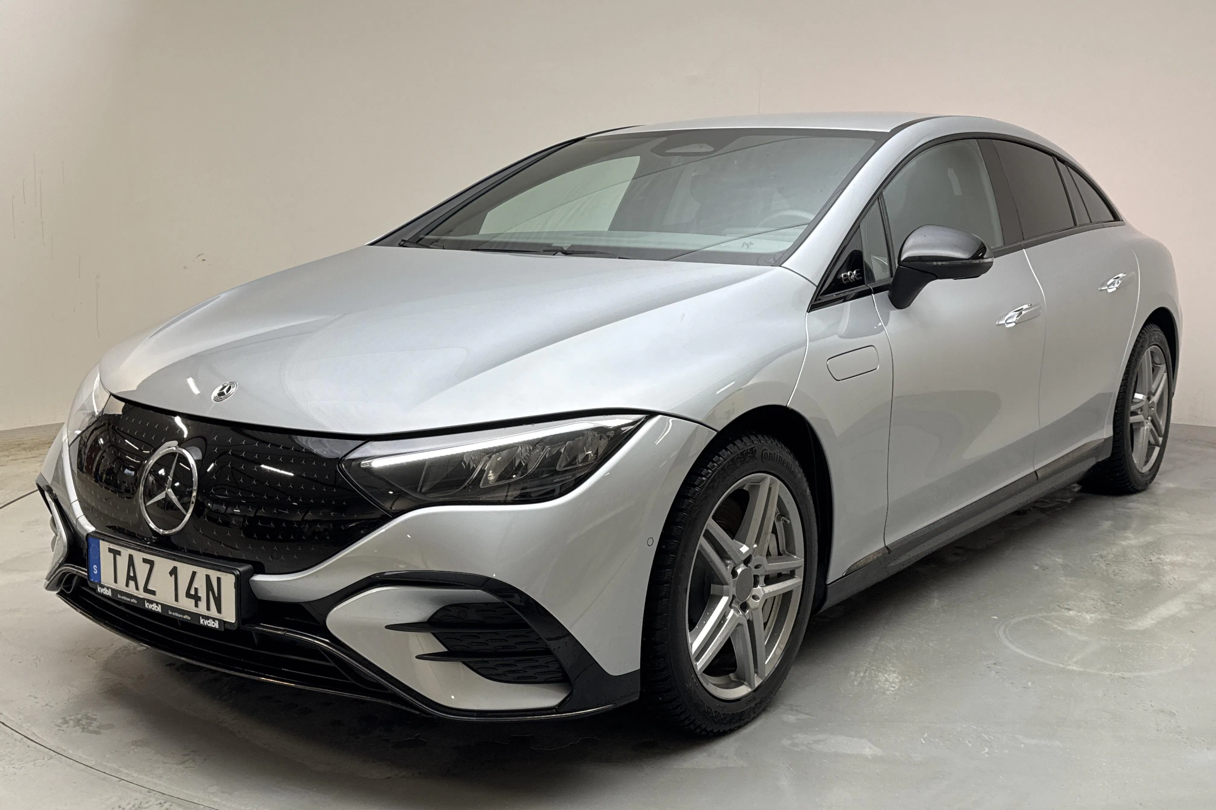 Presentation photo 1 of 24: Mercedes EQE 350+ V295 (292hk) - 28 730 km - Automatic - silver - 2025