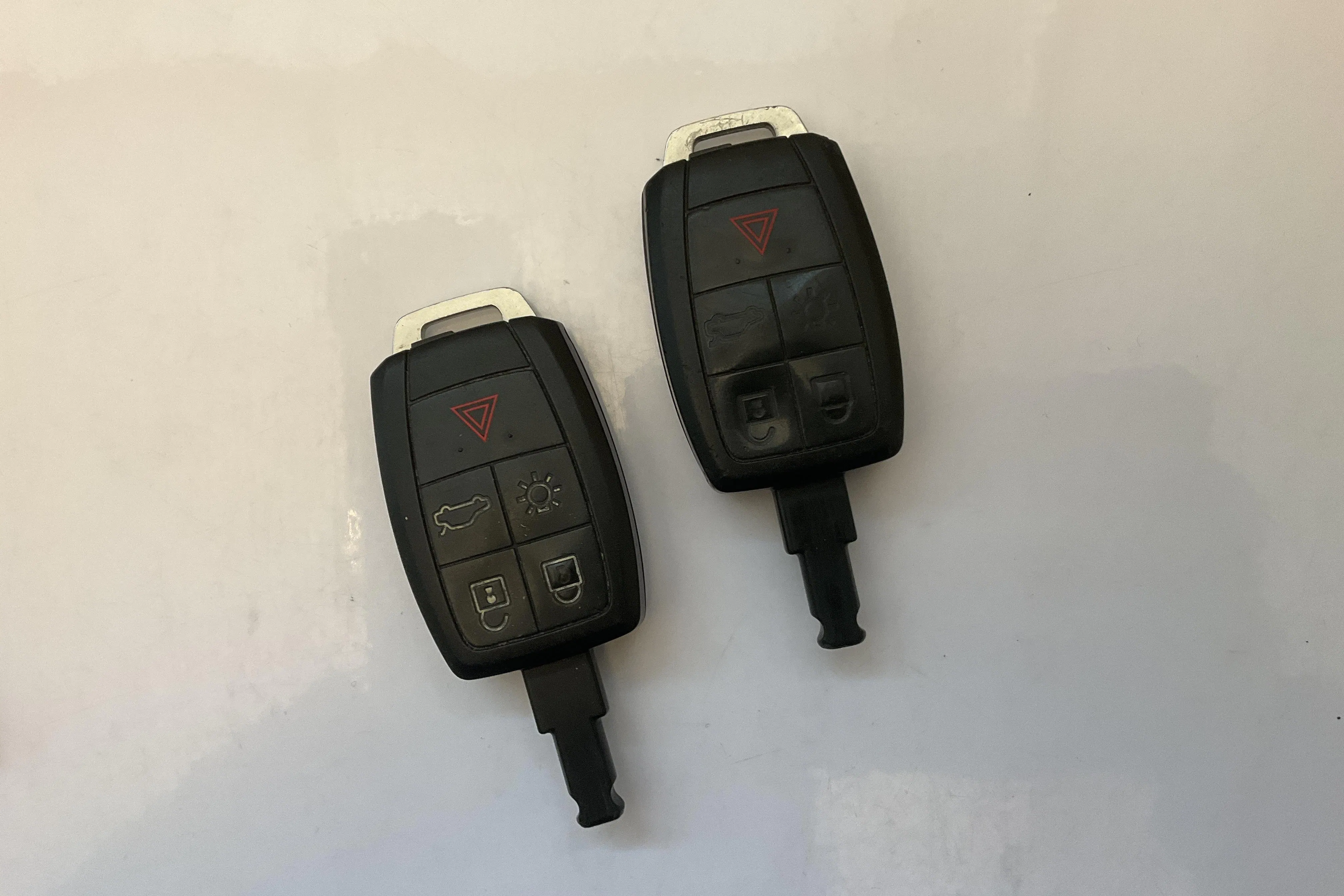 Esittelykuva 14 osoitteesta 14: Volvo V50 D3 (150hk) - 293 870 km - Automaattinen - valkoinen - 2011