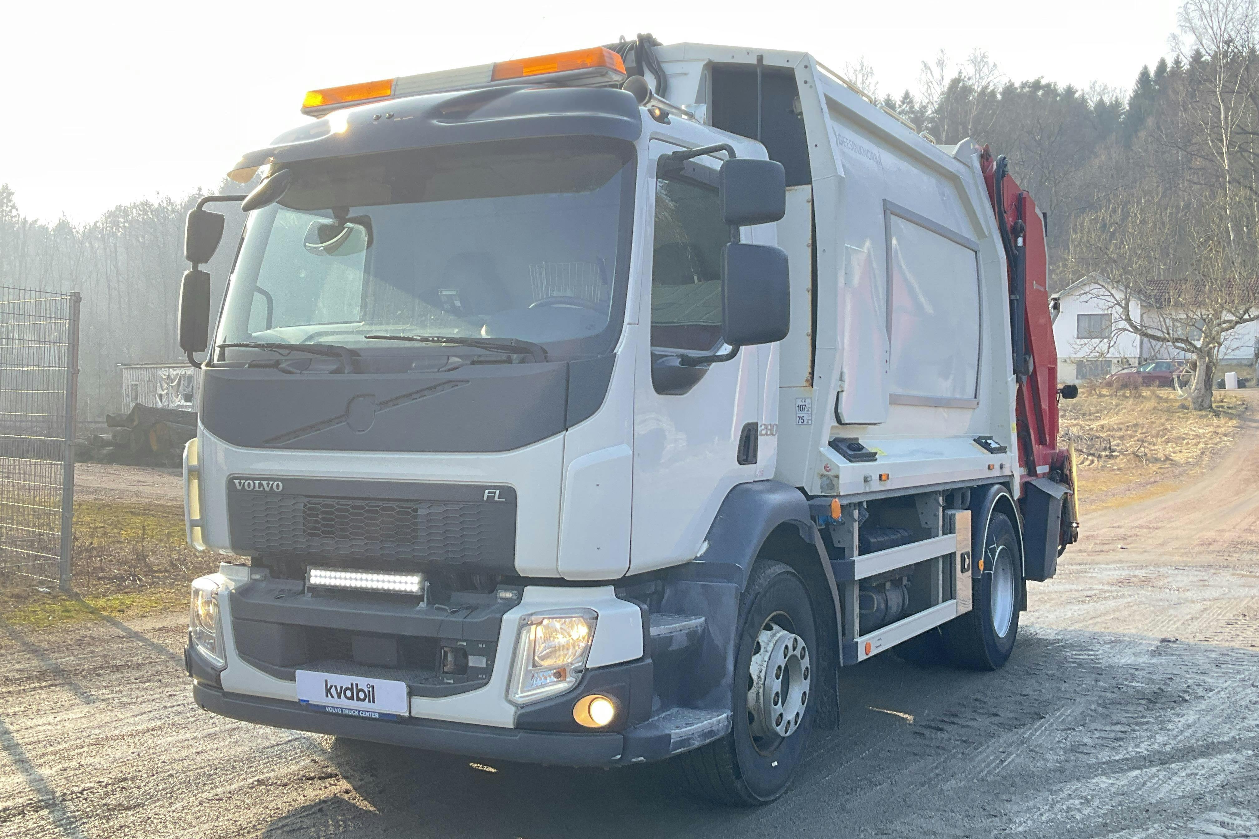 Presentation photo 1 of 51: VOLVO FL280 - 177 140 km - Automatic - 2018