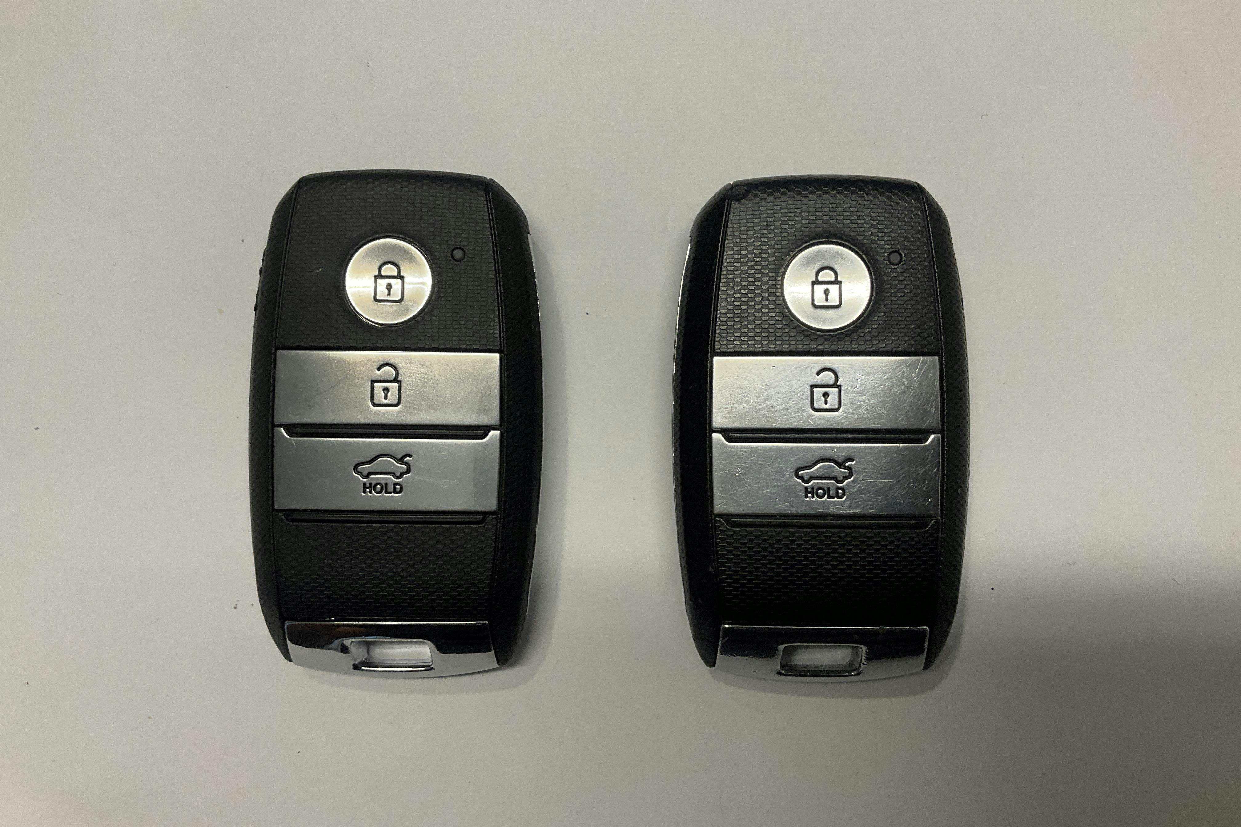 Presentation photo 18 of 18: KIA Optima 1.7 CRDi SW (141hk) - 94 140 km - Automatic - gray - 2018