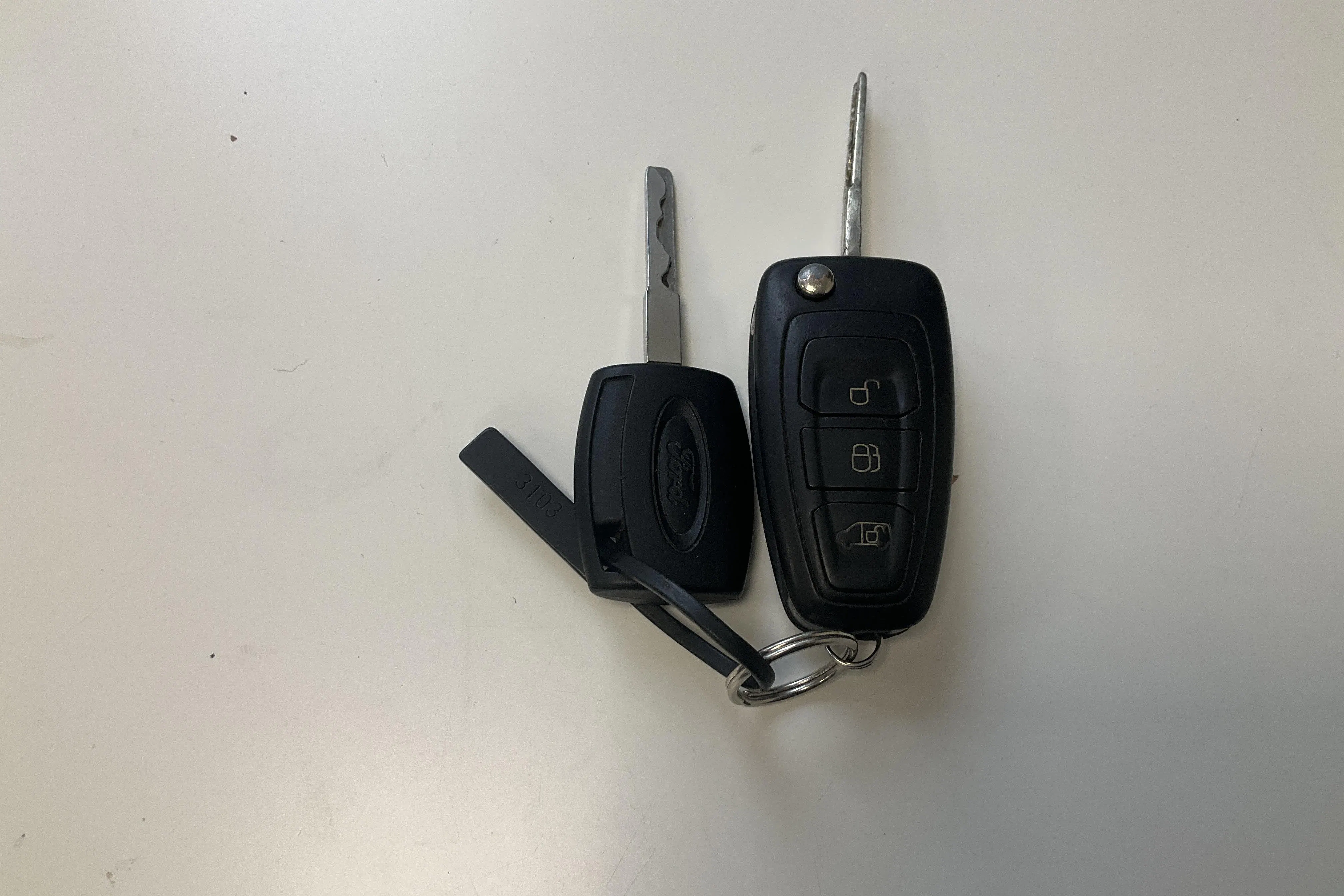 Presentationsfoto 15 av 15: Ford Transit Connect 1.6 TDCi (75hk) - 6 584 mil - Manuell - vit - 2016