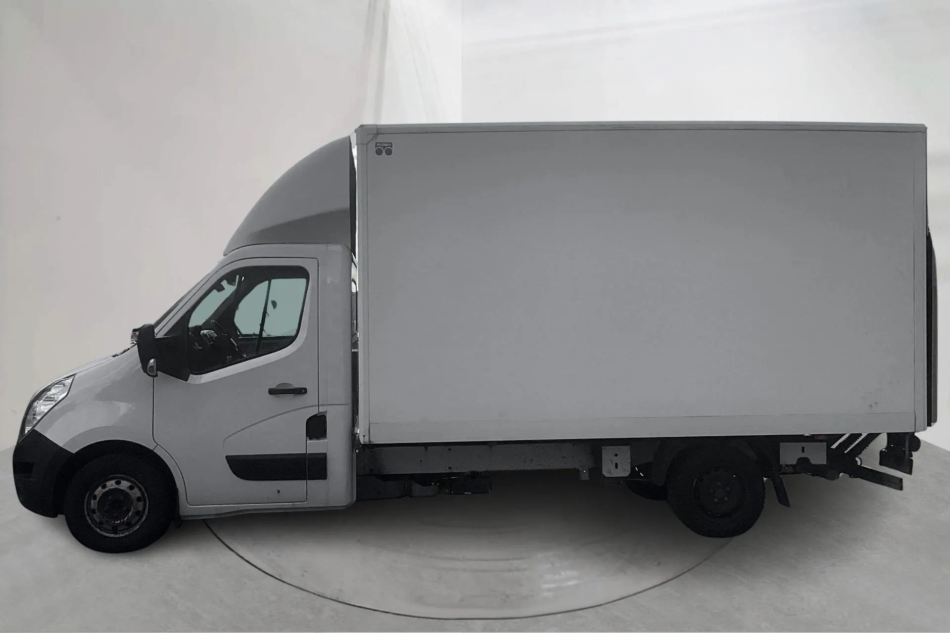 Presentation photo 2 of 12: Renault Master 2.3 dCi Volymskåp 2WD (145hk) - 215 250 km - Manual - white - 2016