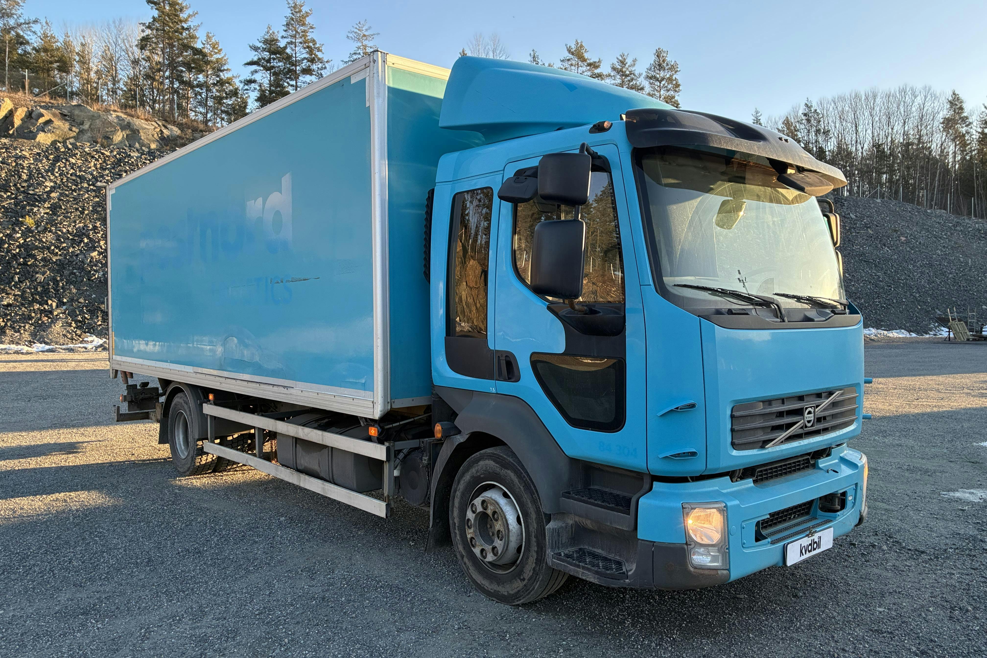 Presentation photo 2 of 118: VOLVO FL240 - 217 932 km - Automatic - blue - 2014