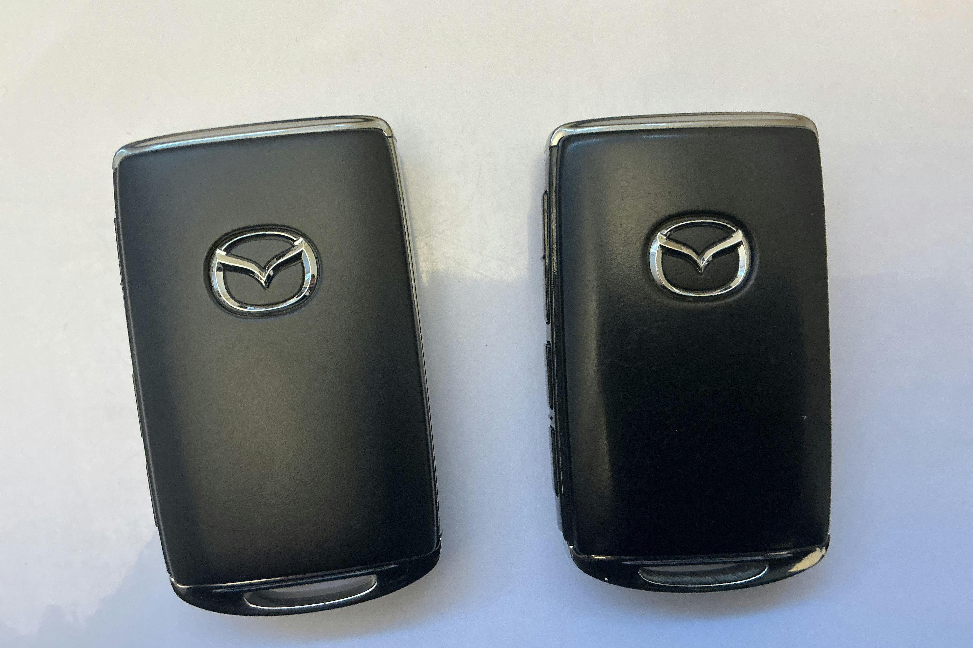 Presentation photo 19 of 19: Mazda CX-60 e-Skyactiv PHEV AWD (327hk) - 53 810 km - Automatic - gray - 2023