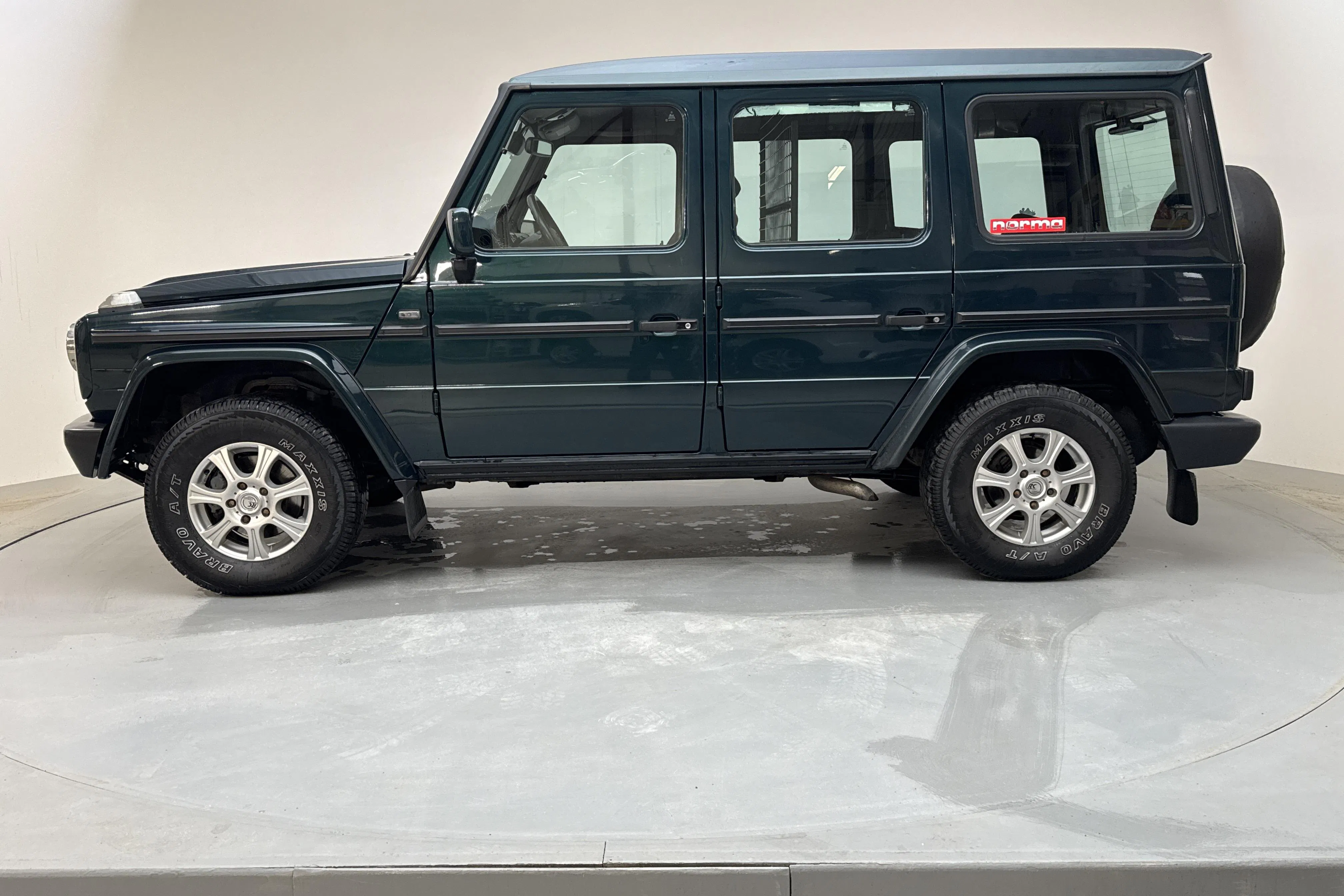 Presentationsfoto 2 av 12: Mercedes G 270 CDI lång (156hk) - 23 148 mil - Automat - Dark Green - 2002