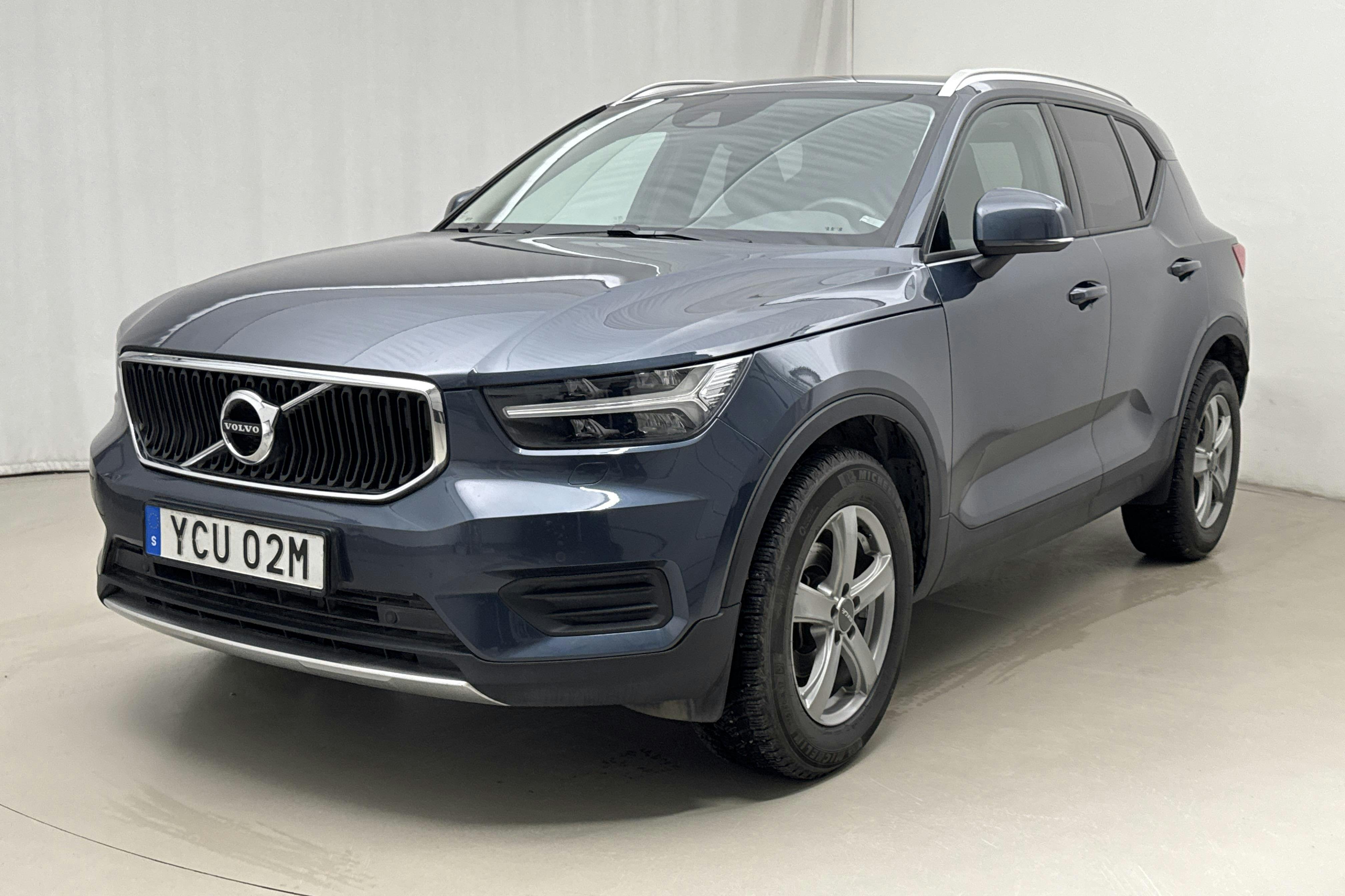Presentation photo 1 of 16: Volvo XC40 T3 2WD (163hk) - 87 370 km - Automatic - Dark Blue - 2022
