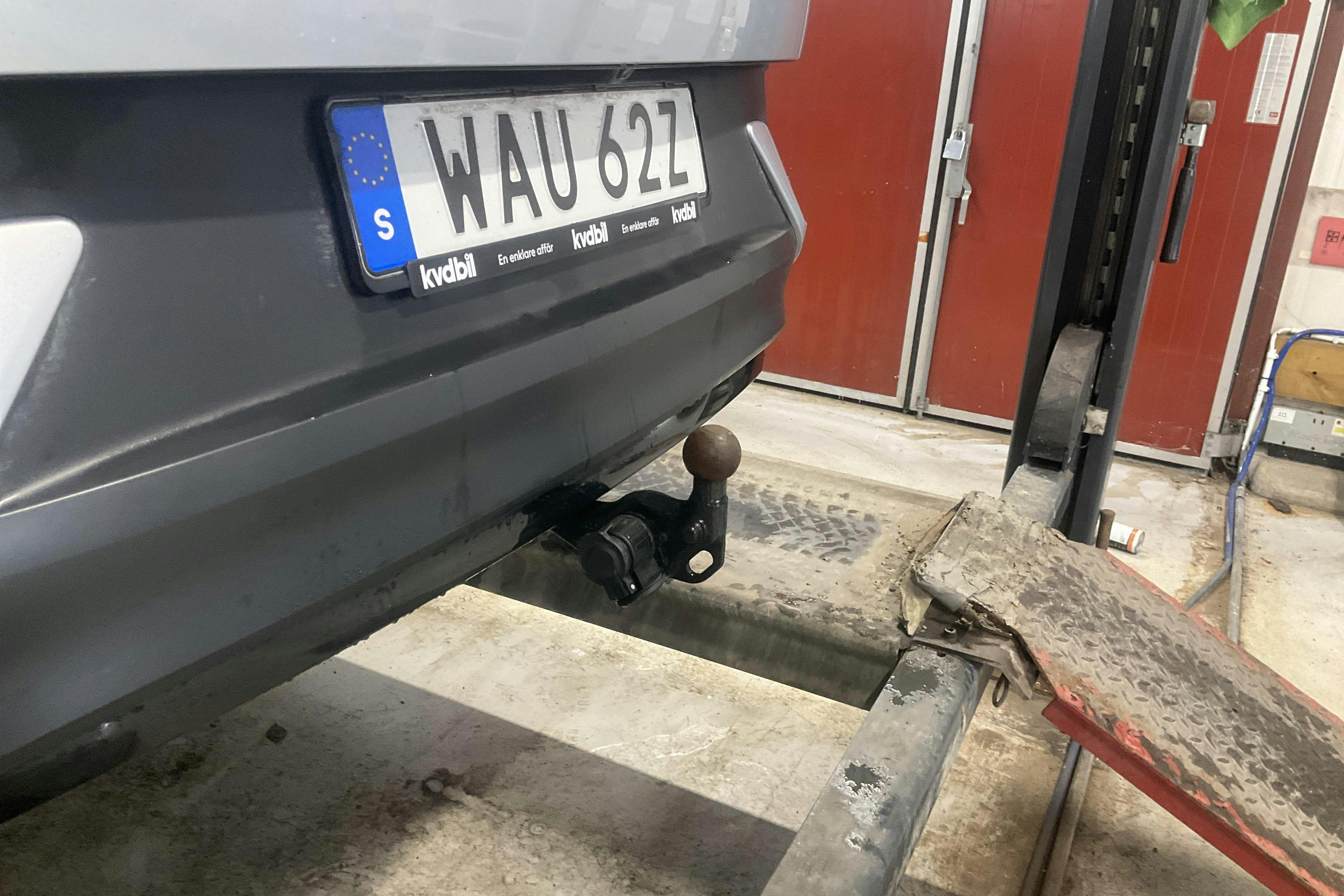 Esitlusfoto 18 aadressil 18: VW ID.4 GTX 77kWh AWD (299hk) - 92 490 km - Automaatne - hõbe - 2023