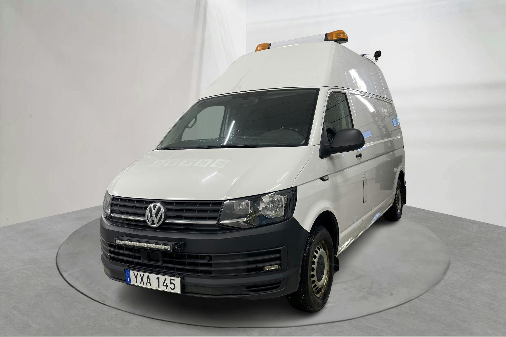 Presentation photo 1 of 17: VW Transporter T6 2.0 TDI BMT Skåp 4MOTION (150hk) - 80 050 km - Manual - white - 2018
