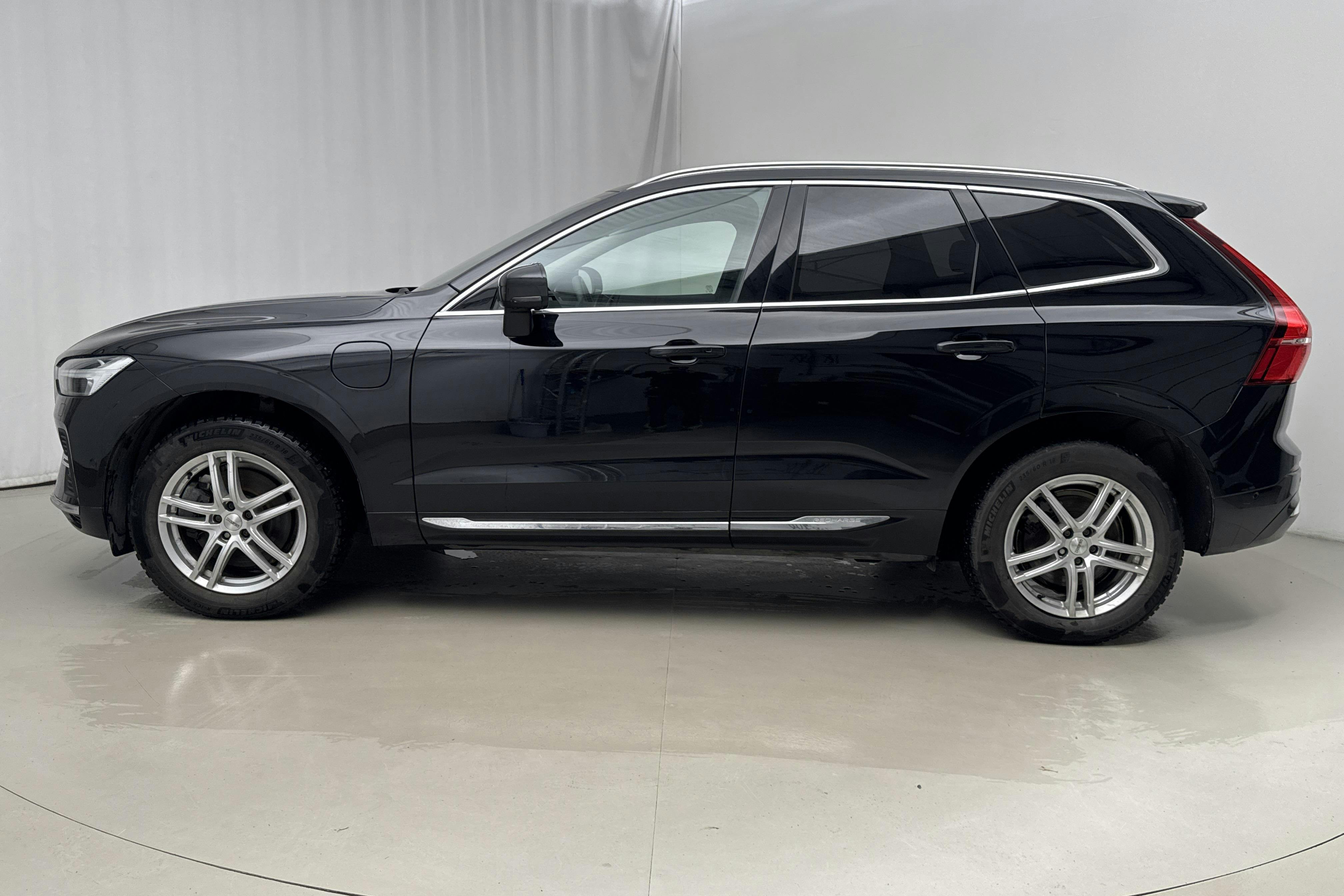 Presentation photo 2 of 23: Volvo XC60 T6 AWD Recharge (350hk) - 77 150 km - Automatic - black - 2023