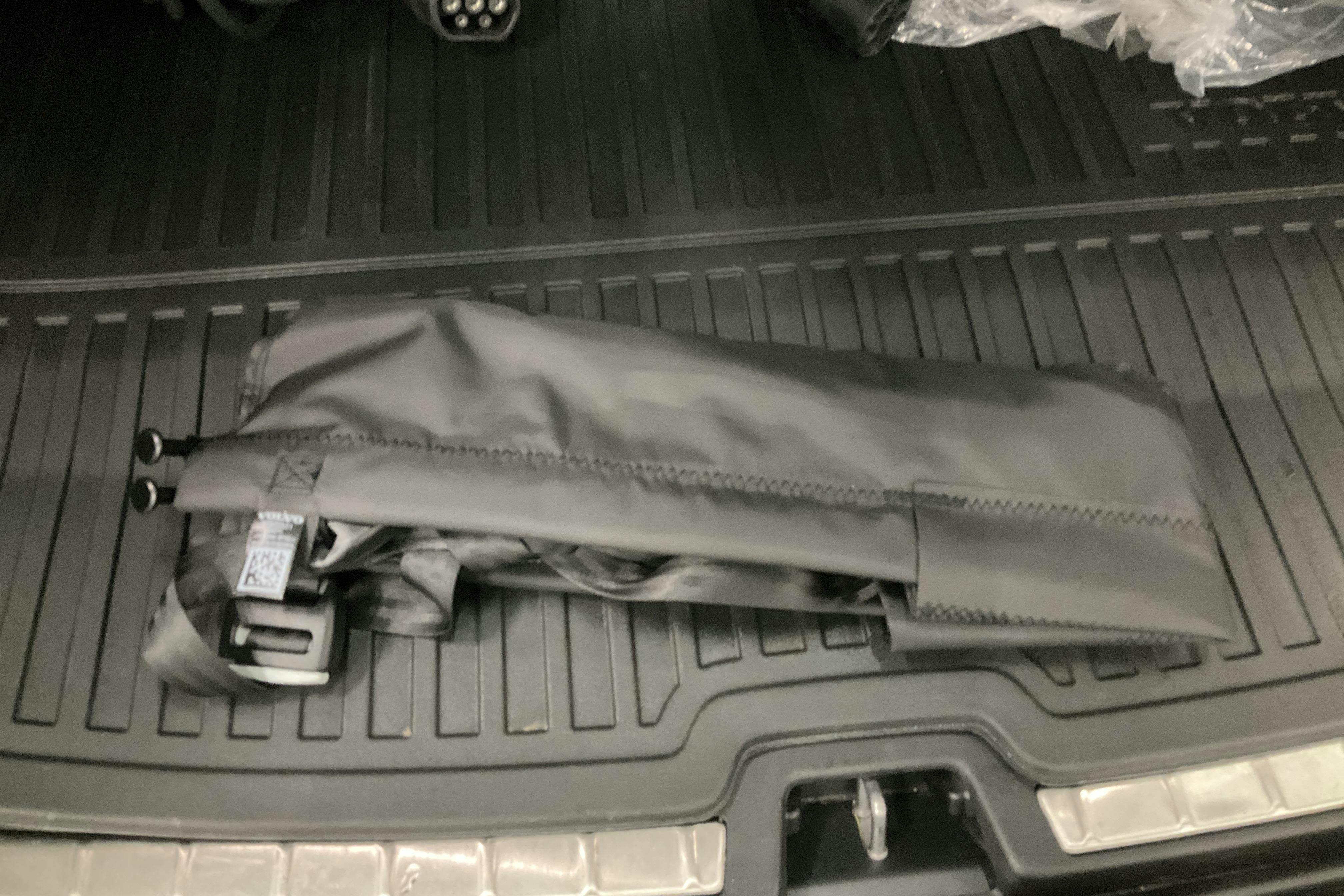 Presentation photo 23 of 23: Volvo XC60 T6 AWD Recharge (350hk) - 77 150 km - Automatic - black - 2023