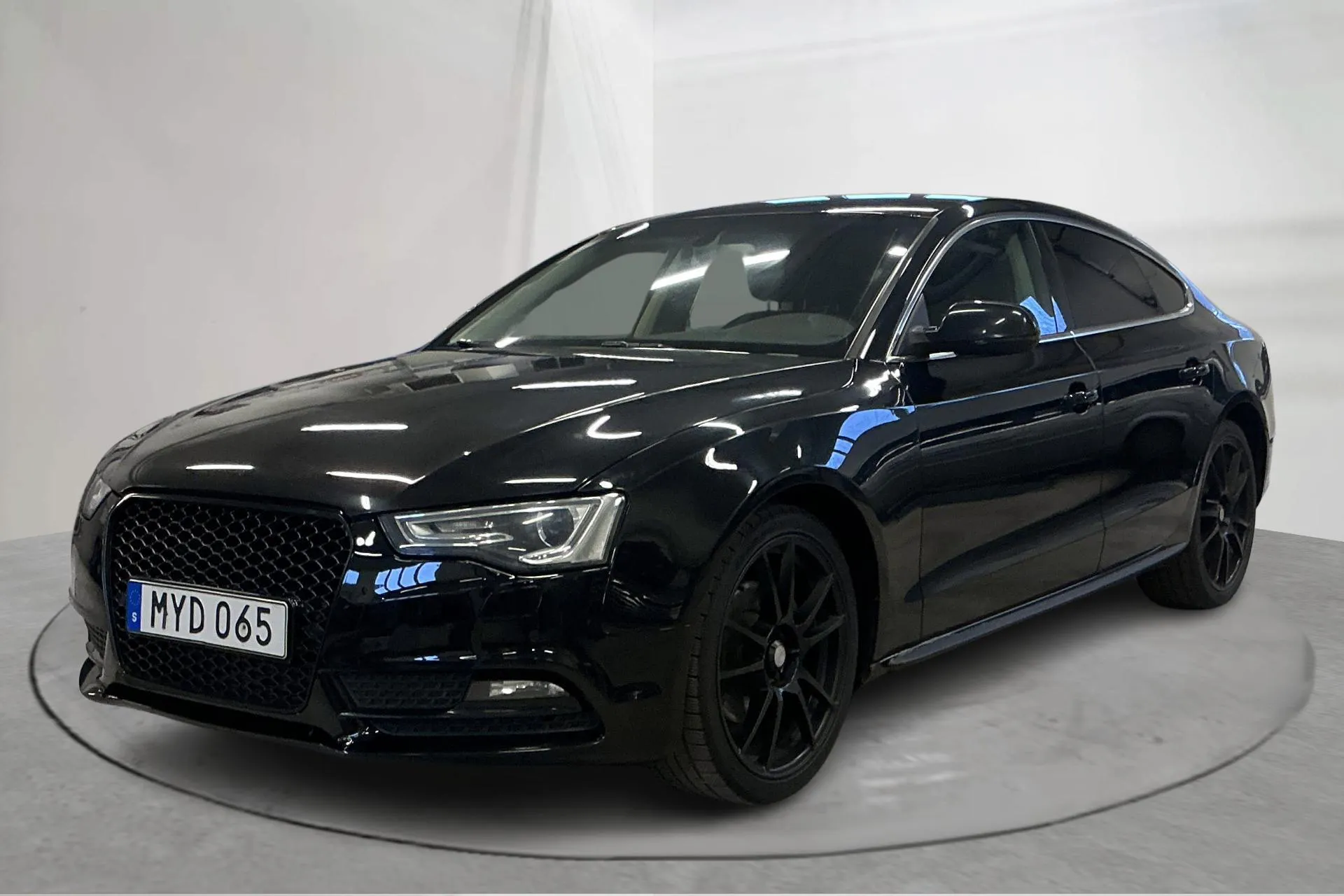 Presentation photo 1 of 14: Audi A5 1.8 TFSI Sportback (170hk) - 191 190 km - Manual - black - 2013