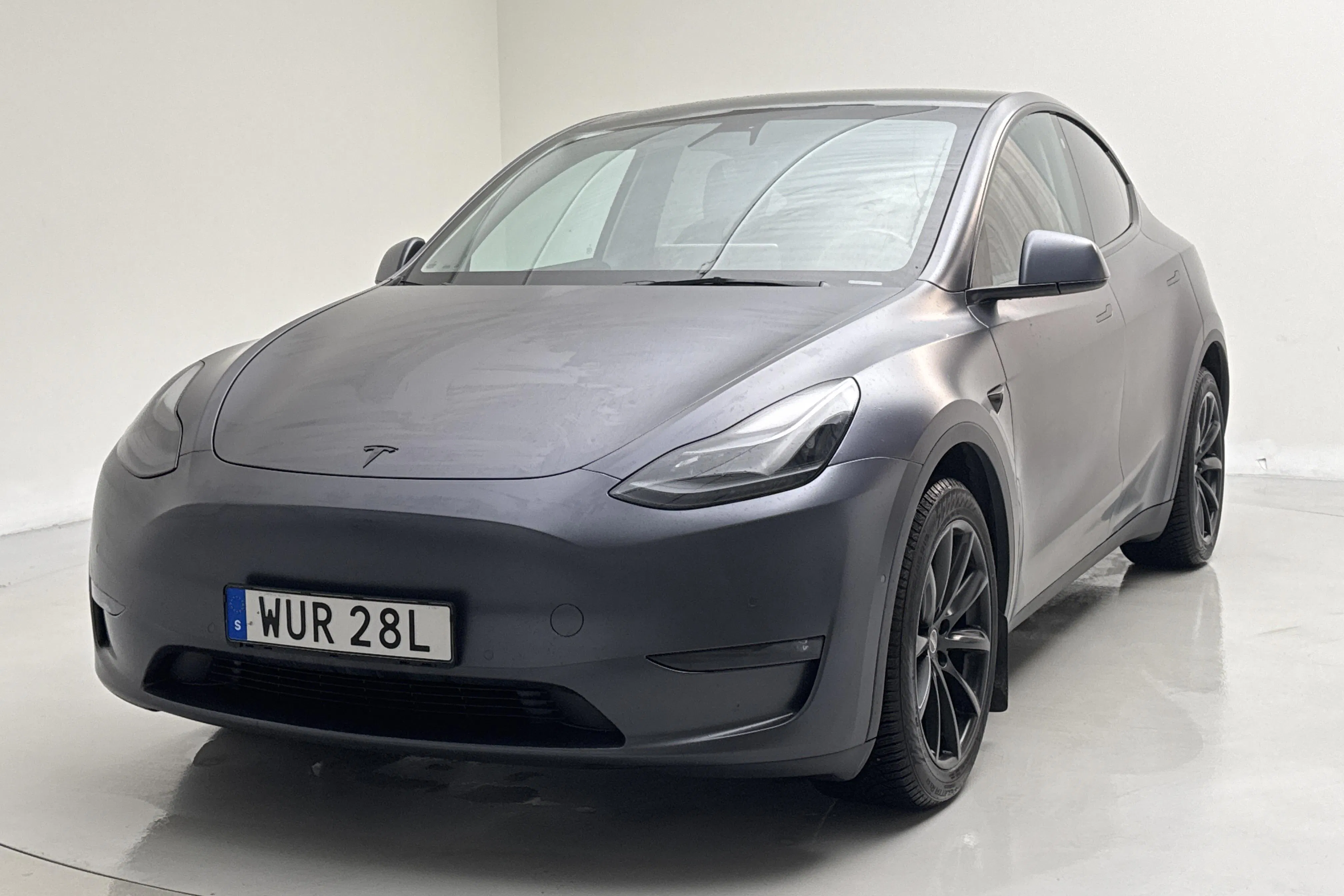 Tesla Model Y Long Range Dual Motor AWD