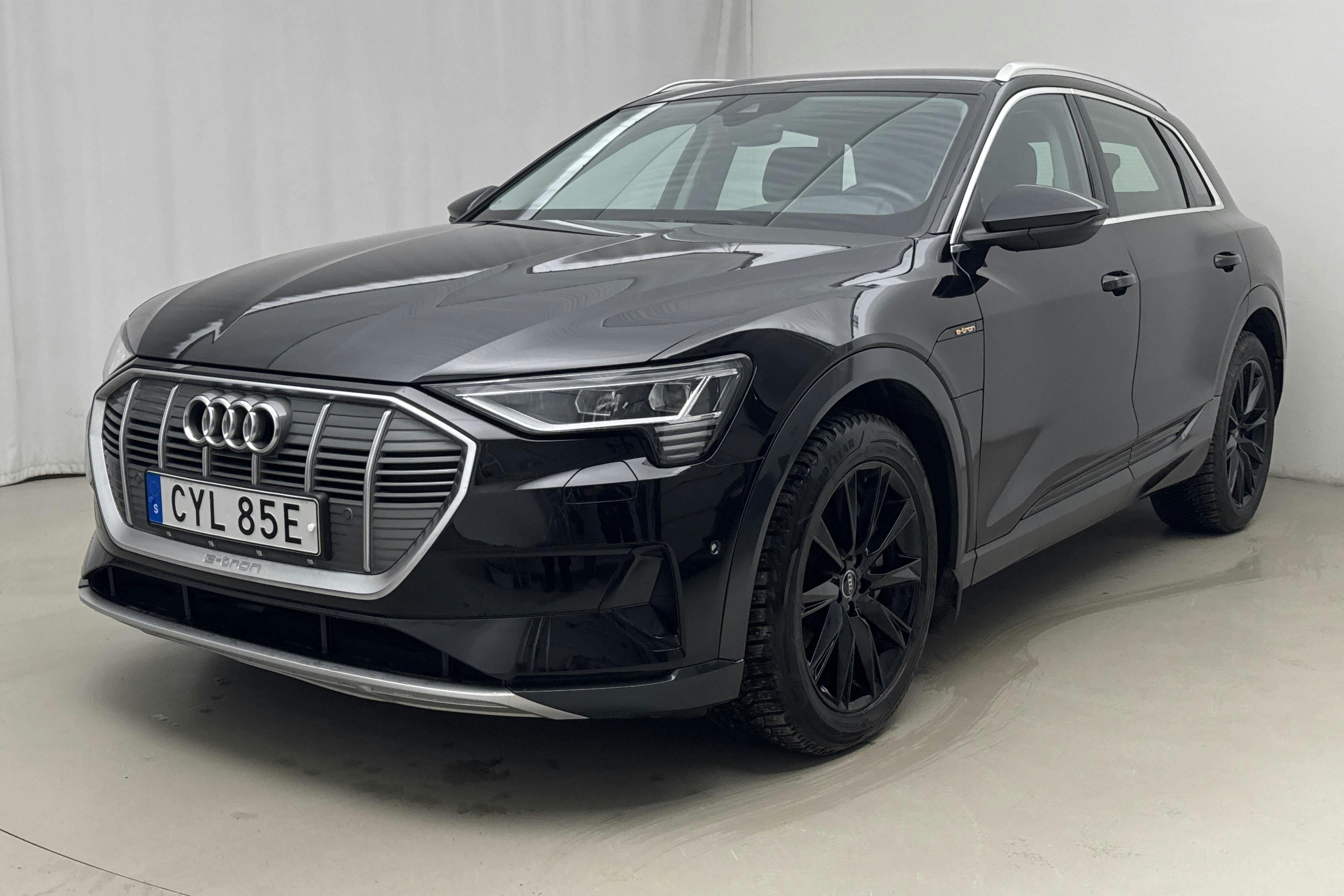 Presentation photo 1 of 19: Audi e-tron 55 quattro 95kWh (360hk) - 67 150 km - Automatic - black - 2022