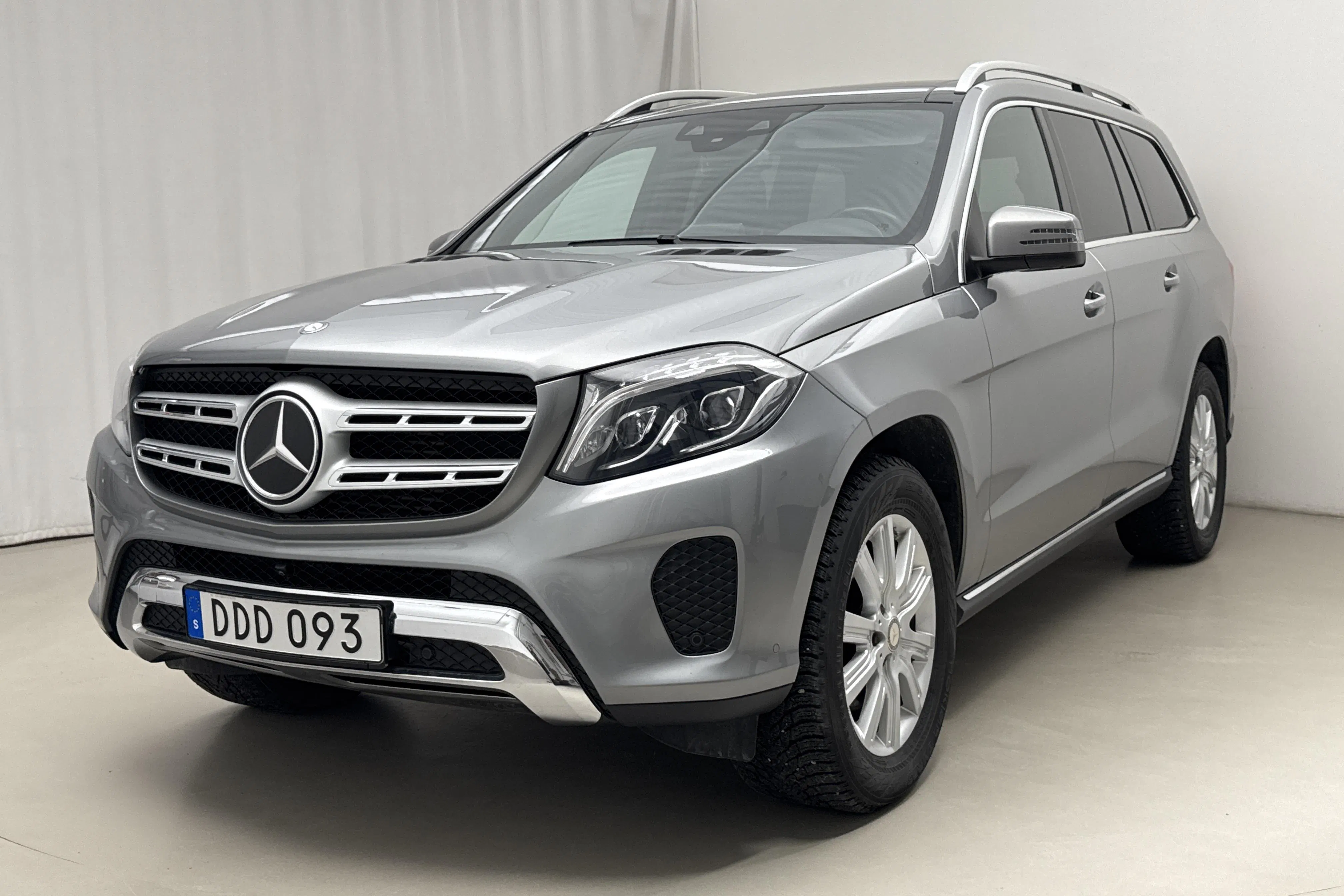 Presentation photo 1 of 31: Mercedes GLS 350 d 4MATIC X166 (258hk) - 117 810 km - Automatic - silver - 2016
