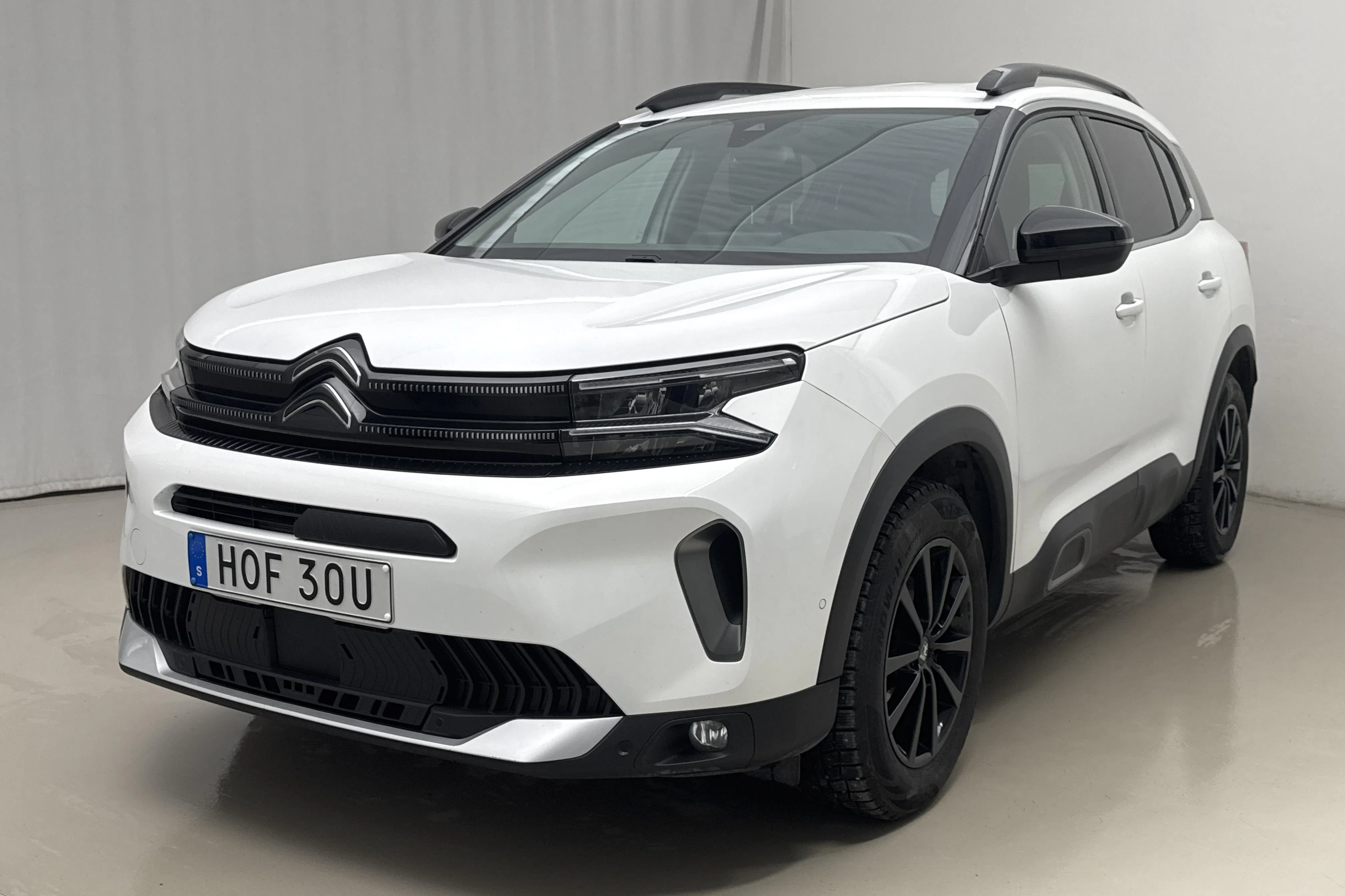 Presentation photo 1 of 16: Citroën C5 Aircross PureTech (130hk) - 56 890 km - Automatic - white - 2023
