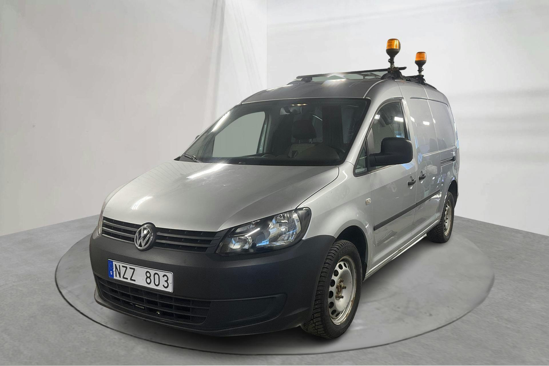 Presentationsfoto 1 av 16: VW Caddy 2.0 TDI Maxi Skåp 4-motion (140hk) - 10 134 mil - Automat - silver - 2014