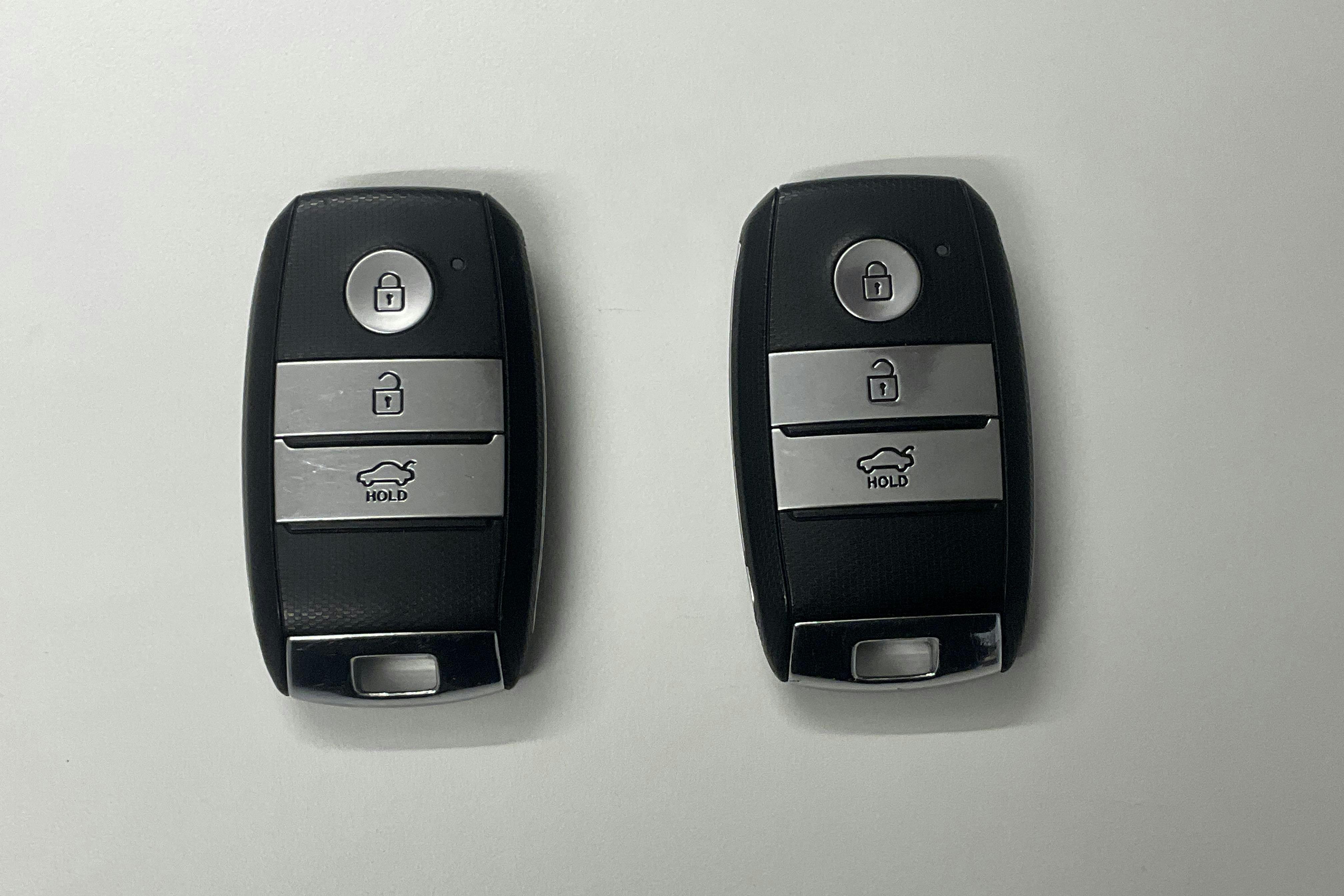 Presentation photo 23 of 23: KIA Optima 2.0 GDi Plug-in Hybrid SW (205hk) - 78 660 km - Automatic - black - 2019