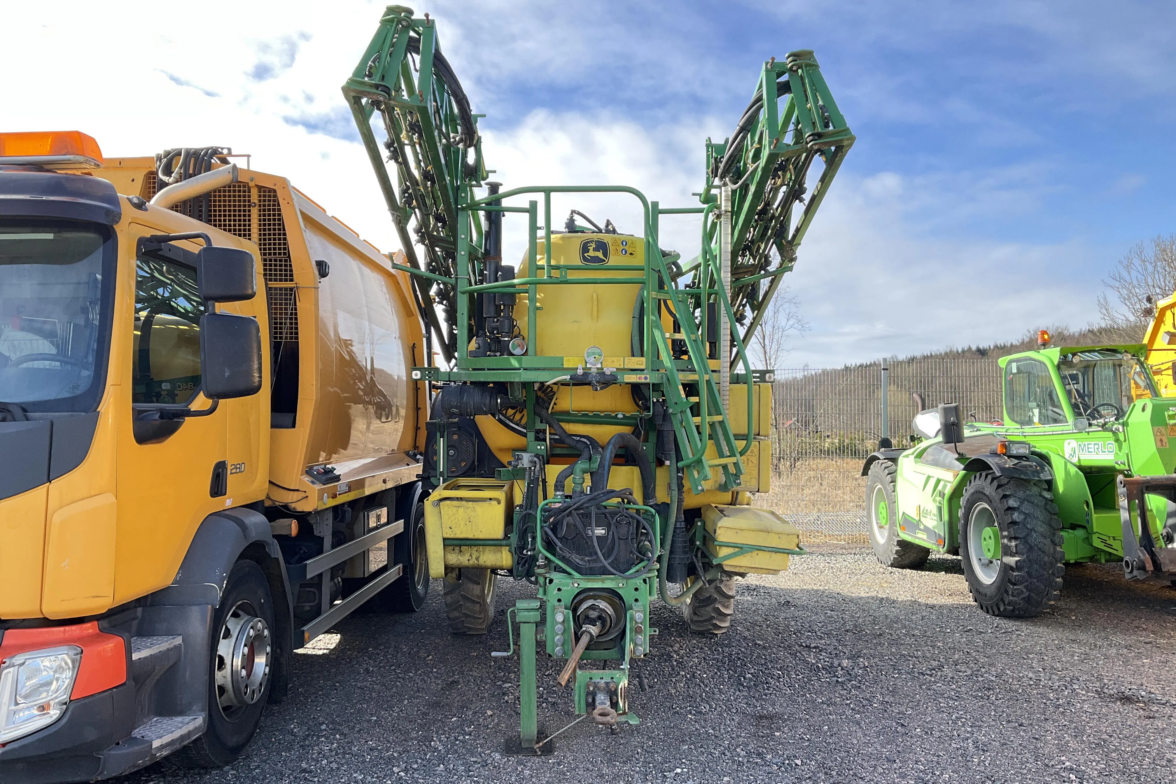 Presentationsfoto 2 av 31: John Deere 840 Växtskyddsspruta - 0 km - 2007
