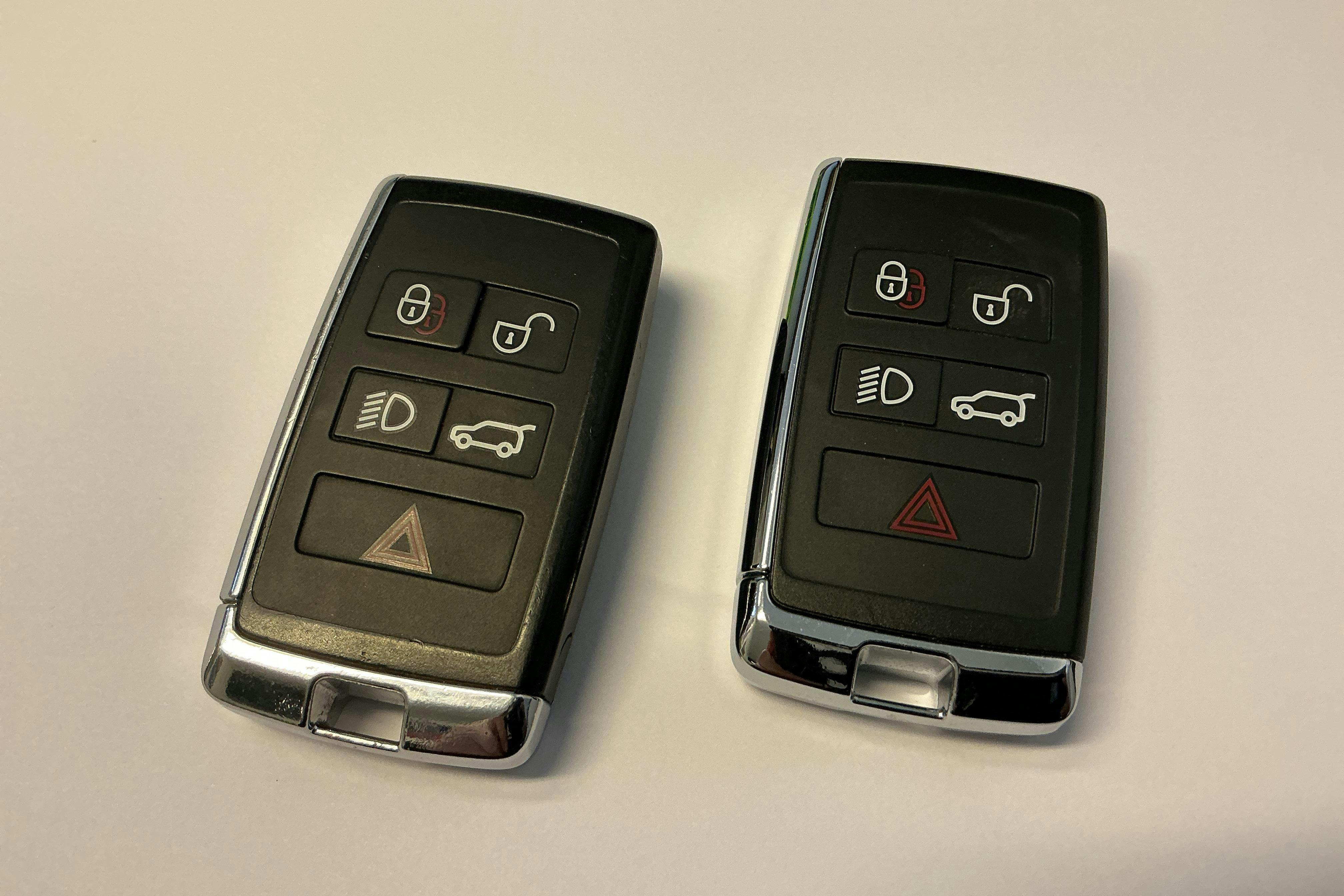 Presentationsfoto 17 av 17: Jaguar E-Pace D150 AWD (150hk) - 10 121 mil - Automat - röd - 2018