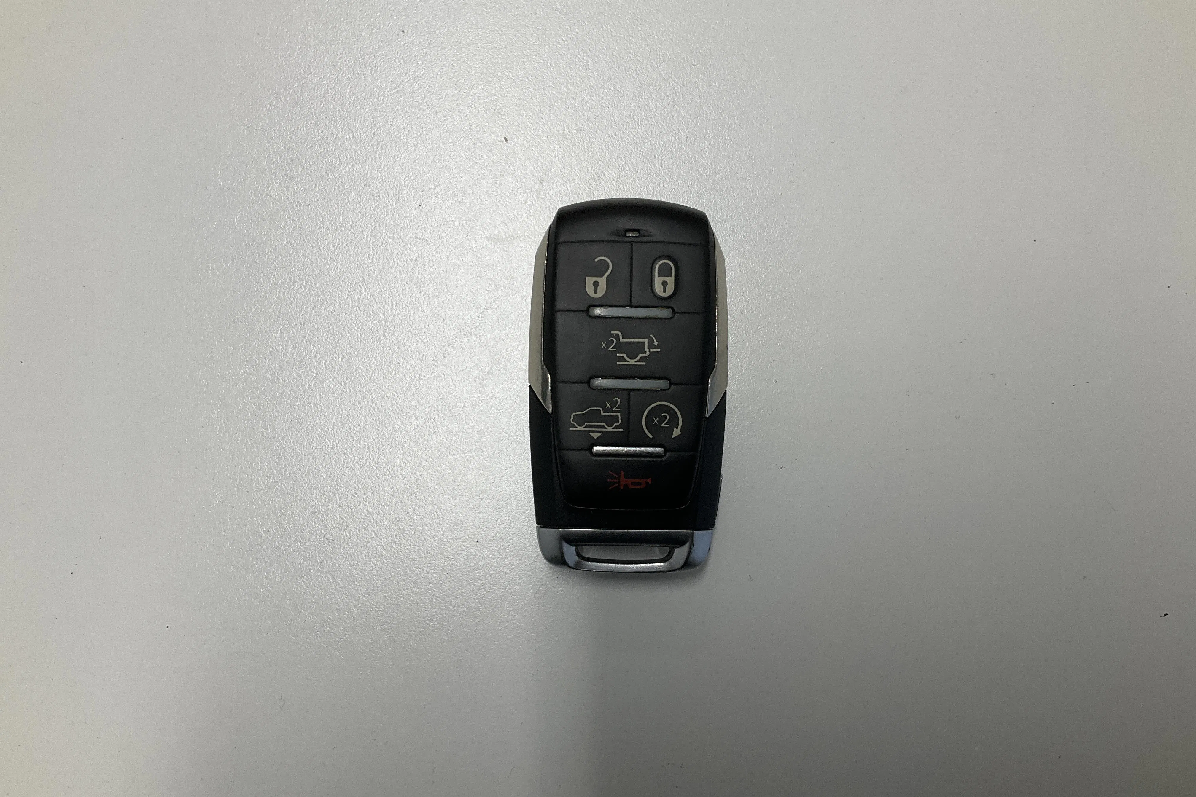 Presentationsfoto 21 av 21: Dodge RAM 1500 5.7 (395hk) - 4 604 mil - Automat - svart - 2022