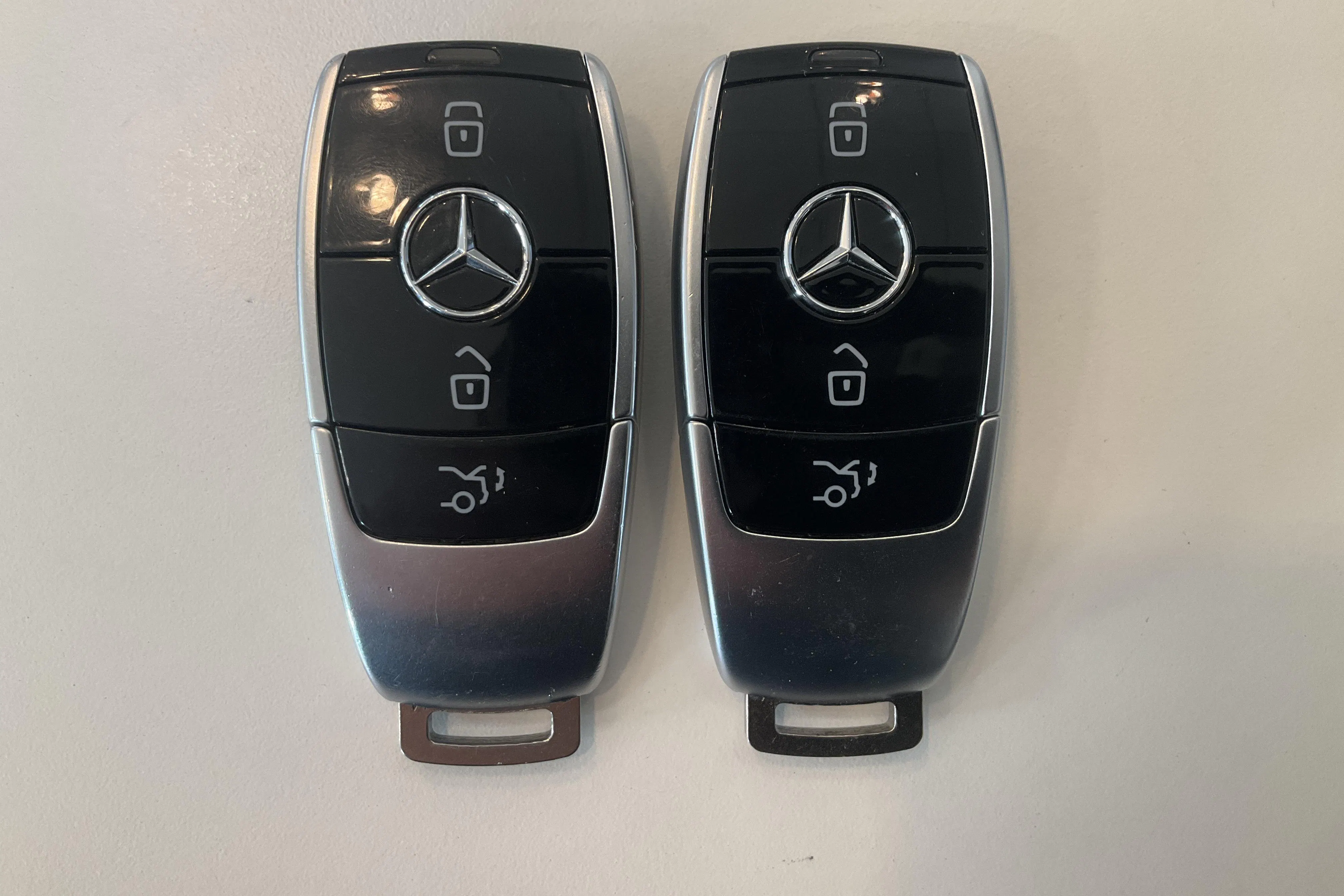 Presentationsfoto 16 av 16: Mercedes E 220 d 4MATIC Coupé C238 (194hk) - 15 282 mil - Automat - silver - 2020