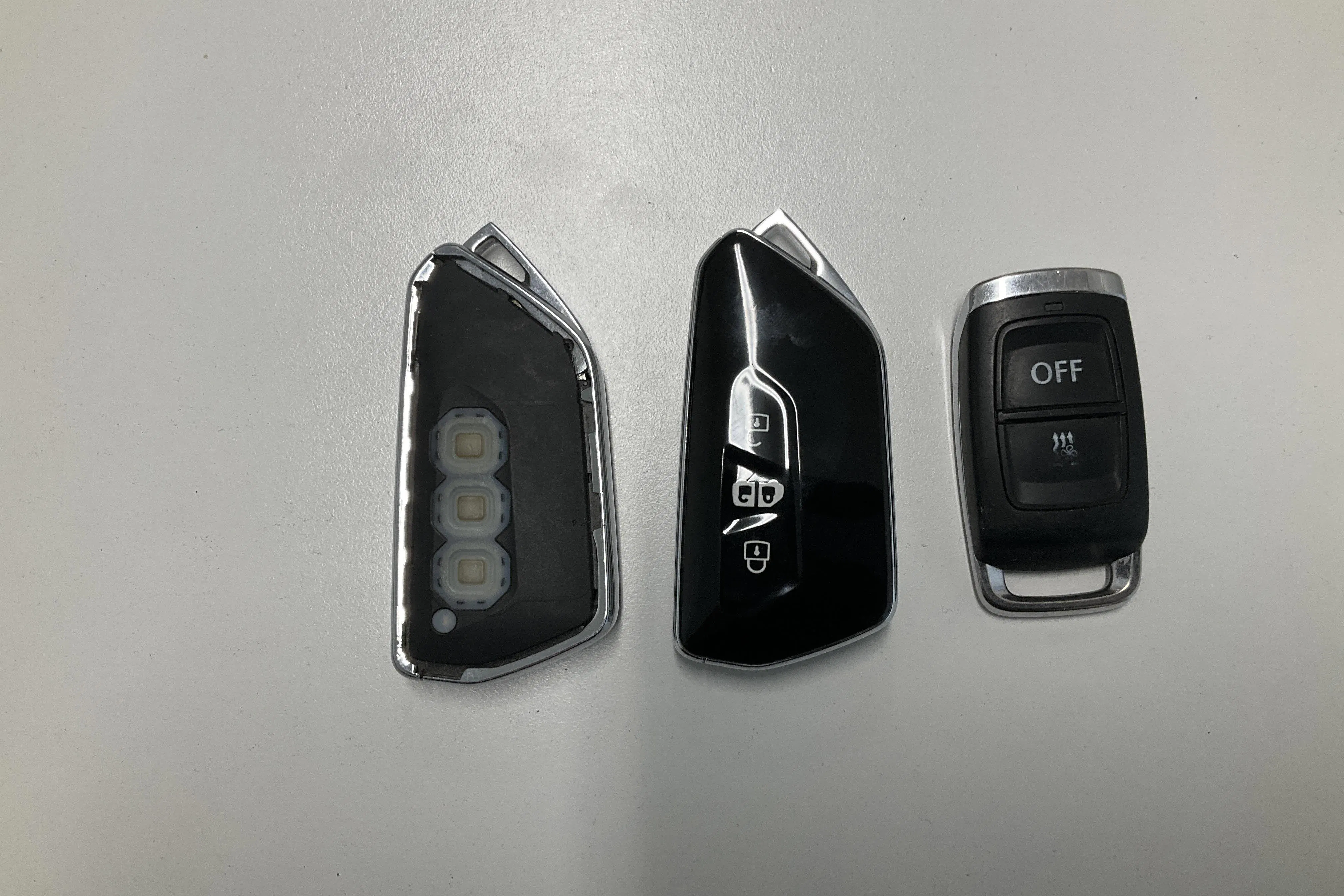 Presentation photo 15 of 15: VW Caddy Cargo Maxi 2.0 TDI (122hk) - 25 350 km - Automatic - white - 2022