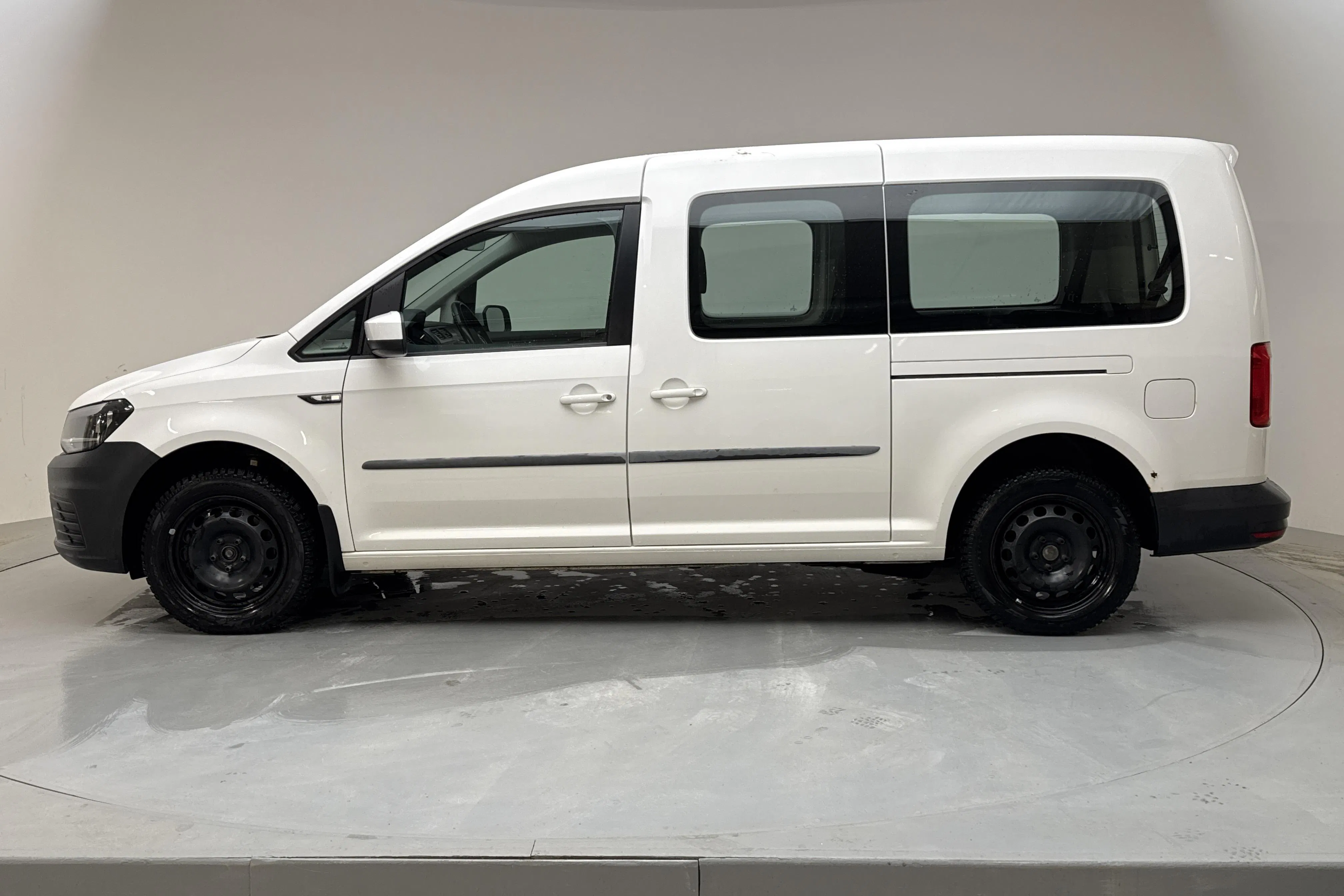 Presentation photo 2 of 13: VW Caddy Maxi Life 1.4 TGI (110hk) - 185 450 km - Manual - white - 2017