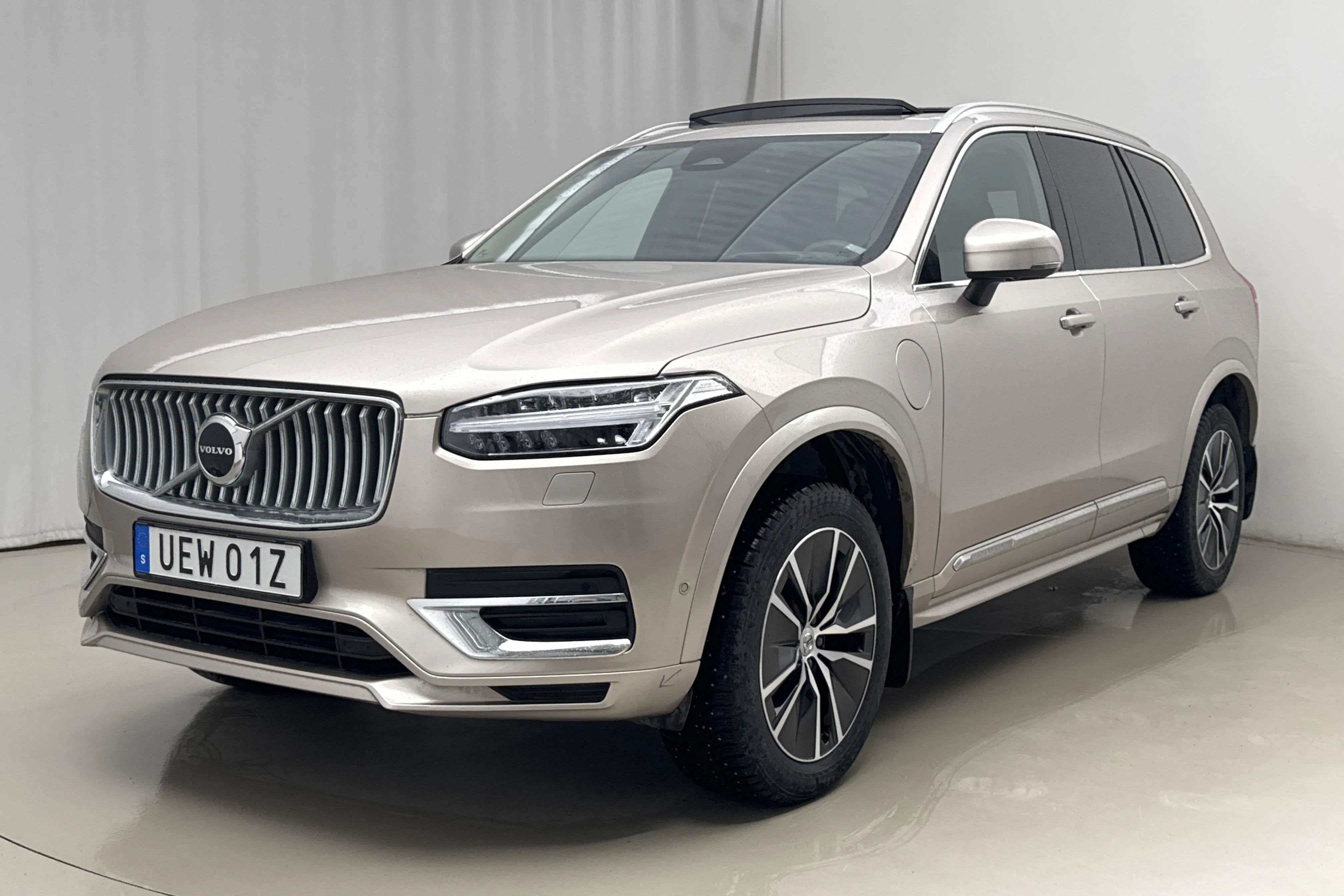Volvo XC90 T8 AWD Recharge (455hk)