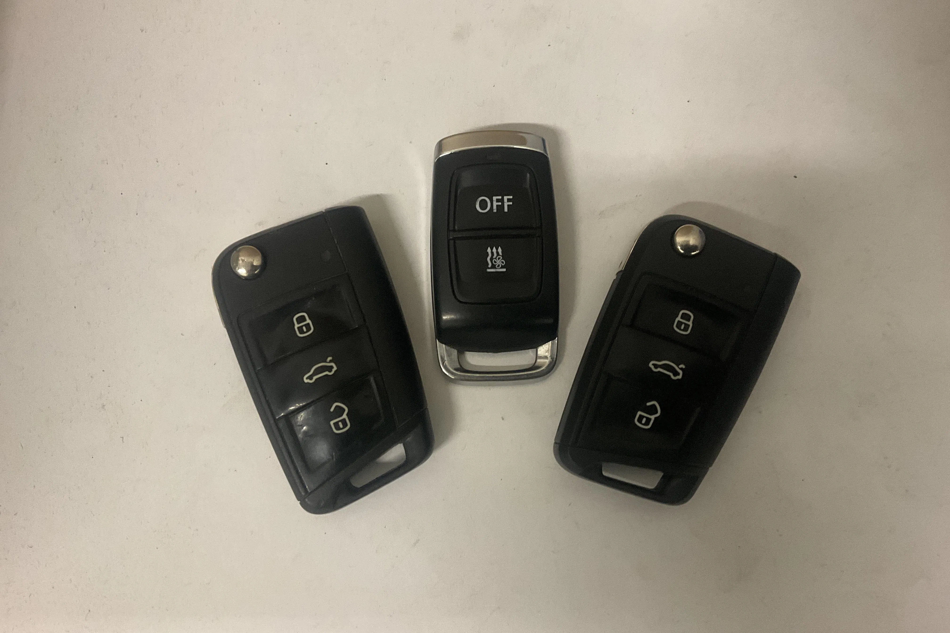 Presentationsfoto 16 av 16: VW Tiguan 2.0 TSI 4MOTION (190hk) - 20 653 mil - Automat - vit - 2020