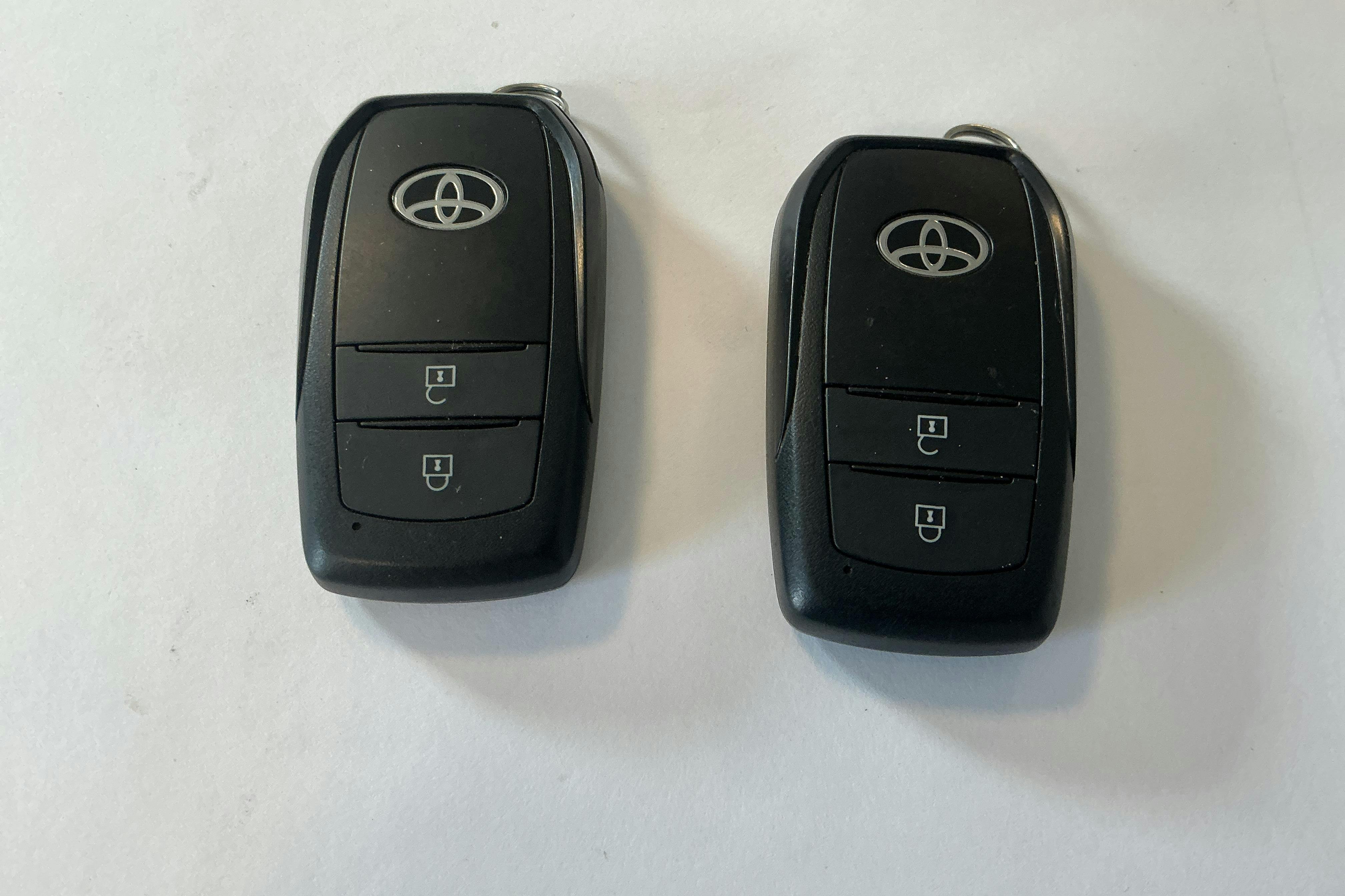 Presentationsfoto 17 av 17: Toyota Corolla 1.8 Hybrid Touring Sports (140hk) - 7 959 mil - Automat - gul - 2023