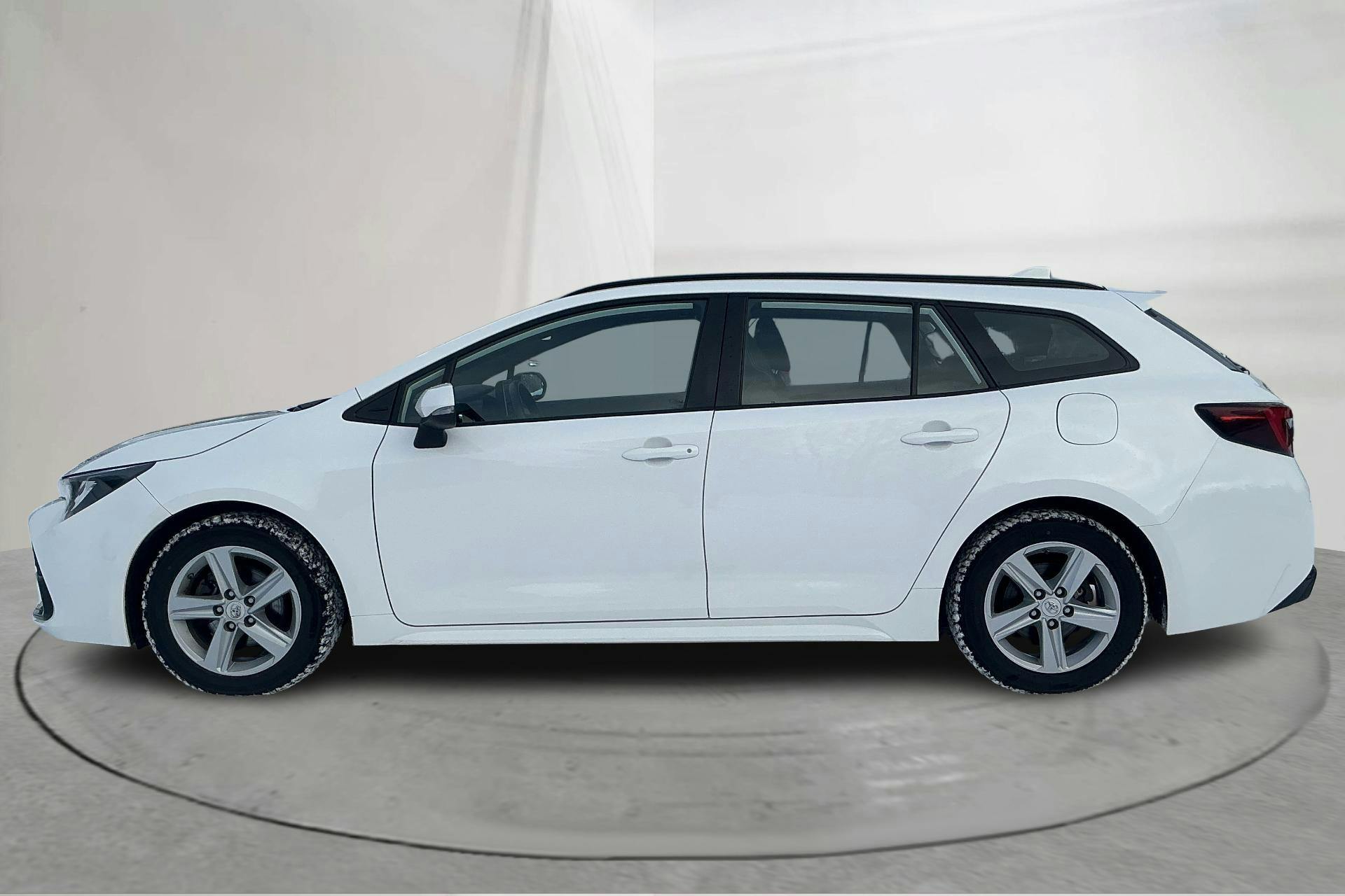 Presentationsfoto 2 av 17: Toyota Corolla 1.8 Hybrid Touring Sports (140hk) - 7 959 mil - Automat - gul - 2023