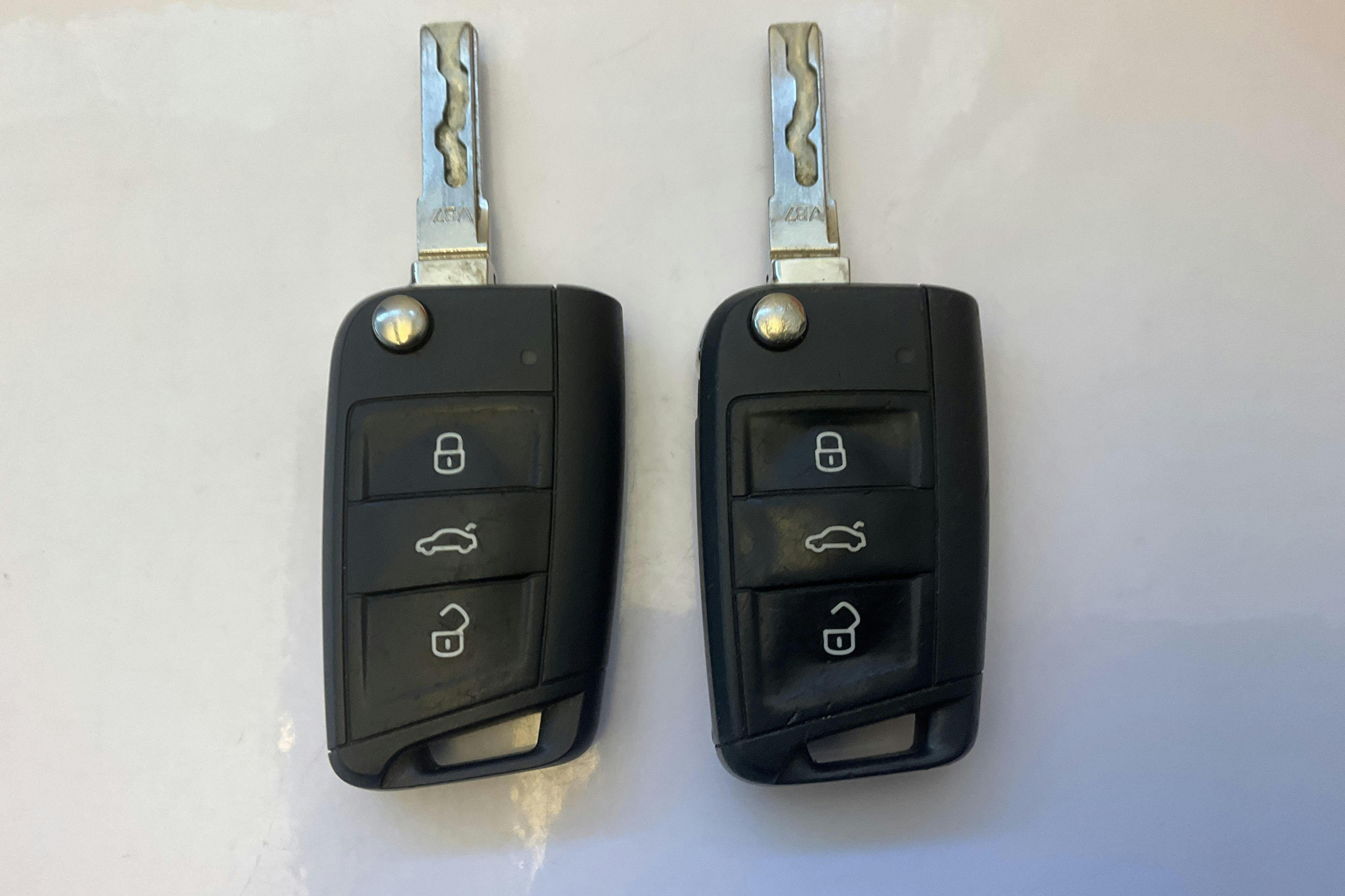 Presentation photo 13 of 13: VW Golf VII 1.4 TGI 5dr (110hk) - 106 140 km - Automatic - red - 2018