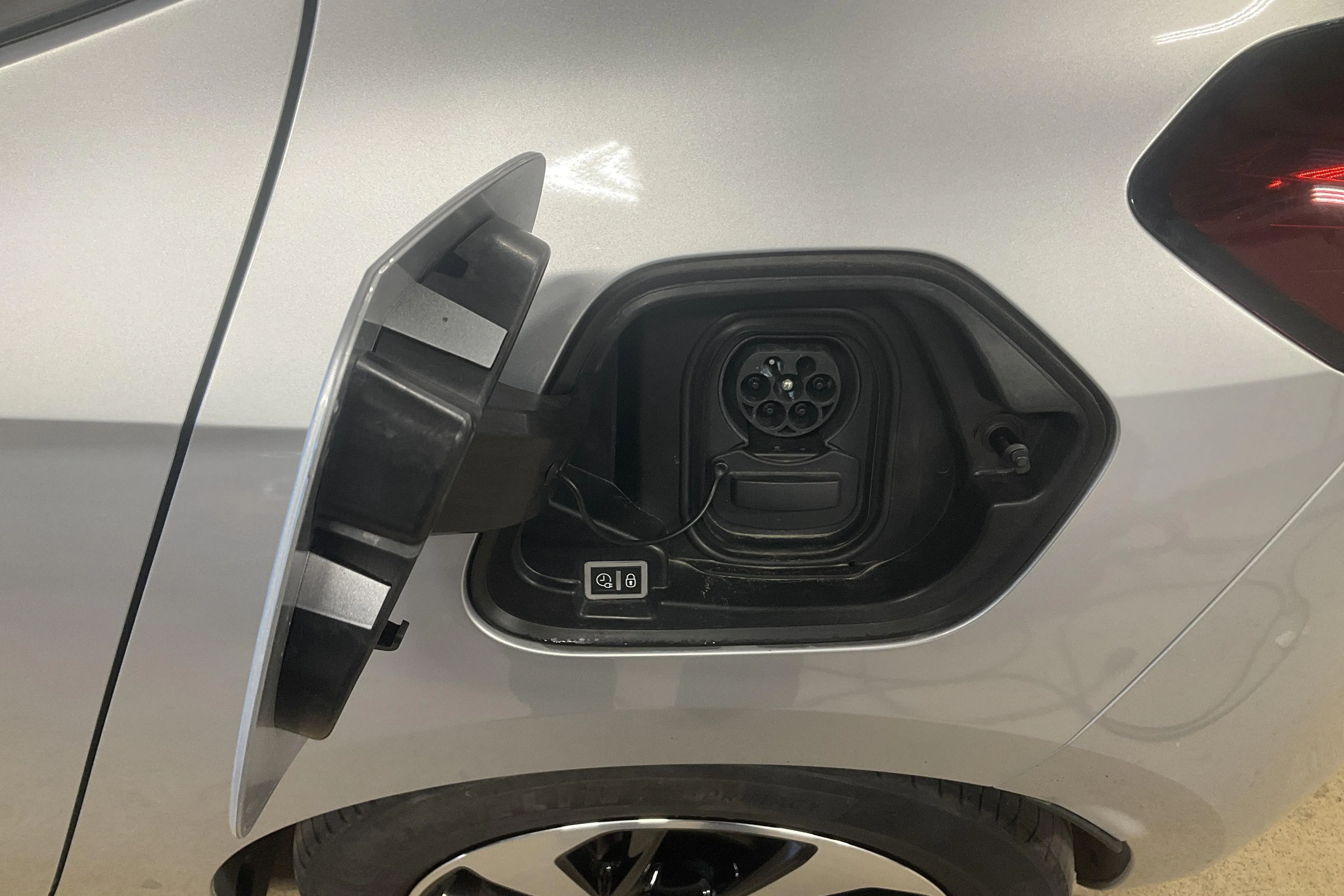 Presentationsfoto 17 av 17: Opel Corsa-e 50kWh 5dr (136hk) - 1 869 mil - Automat - grå - 2023
