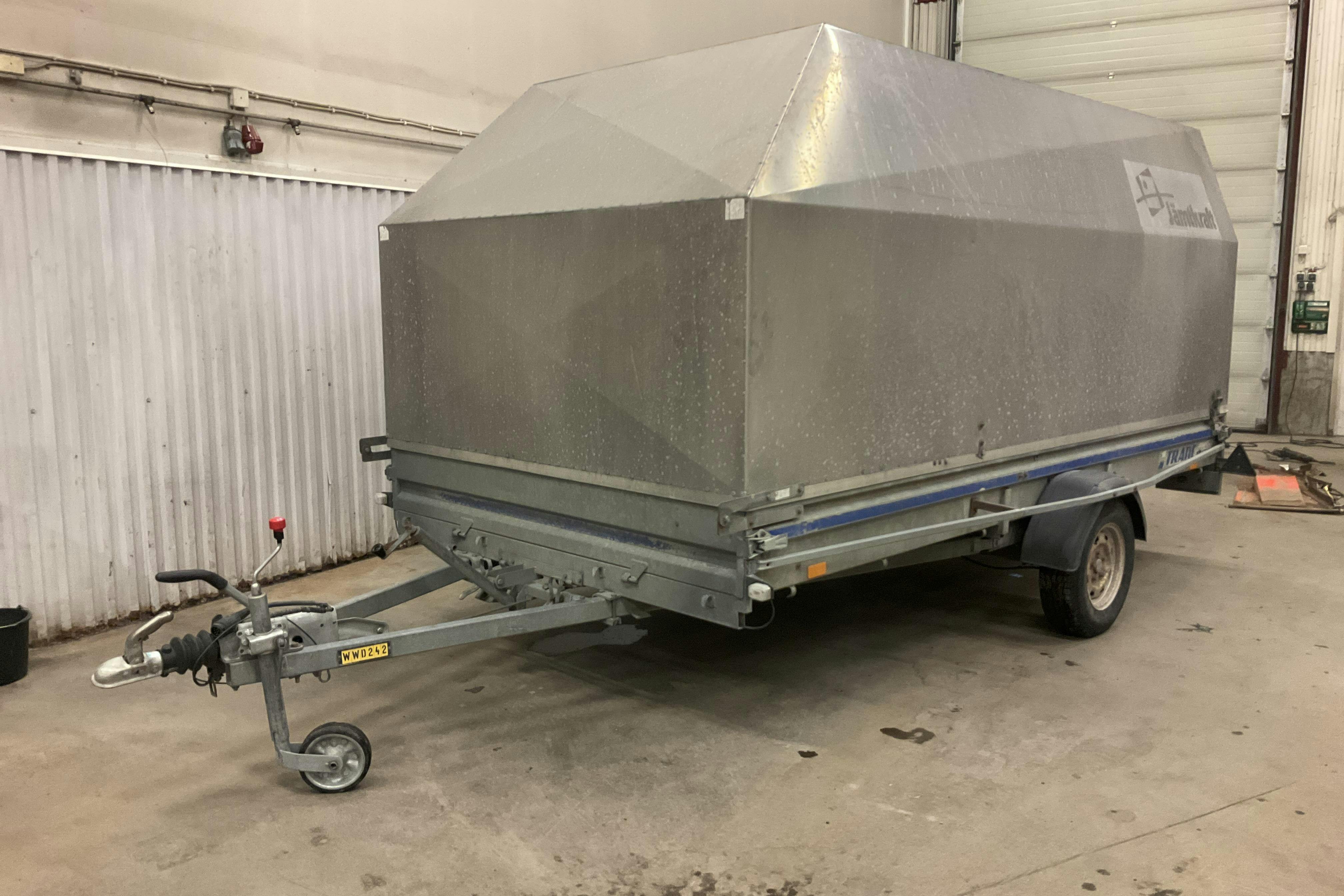 Presentation photo 1 of 12: TRANE SLÄPET ZS1250 Kåpsläpvagn med tippfunktionSläpvagn - 0 km - gray - 2005