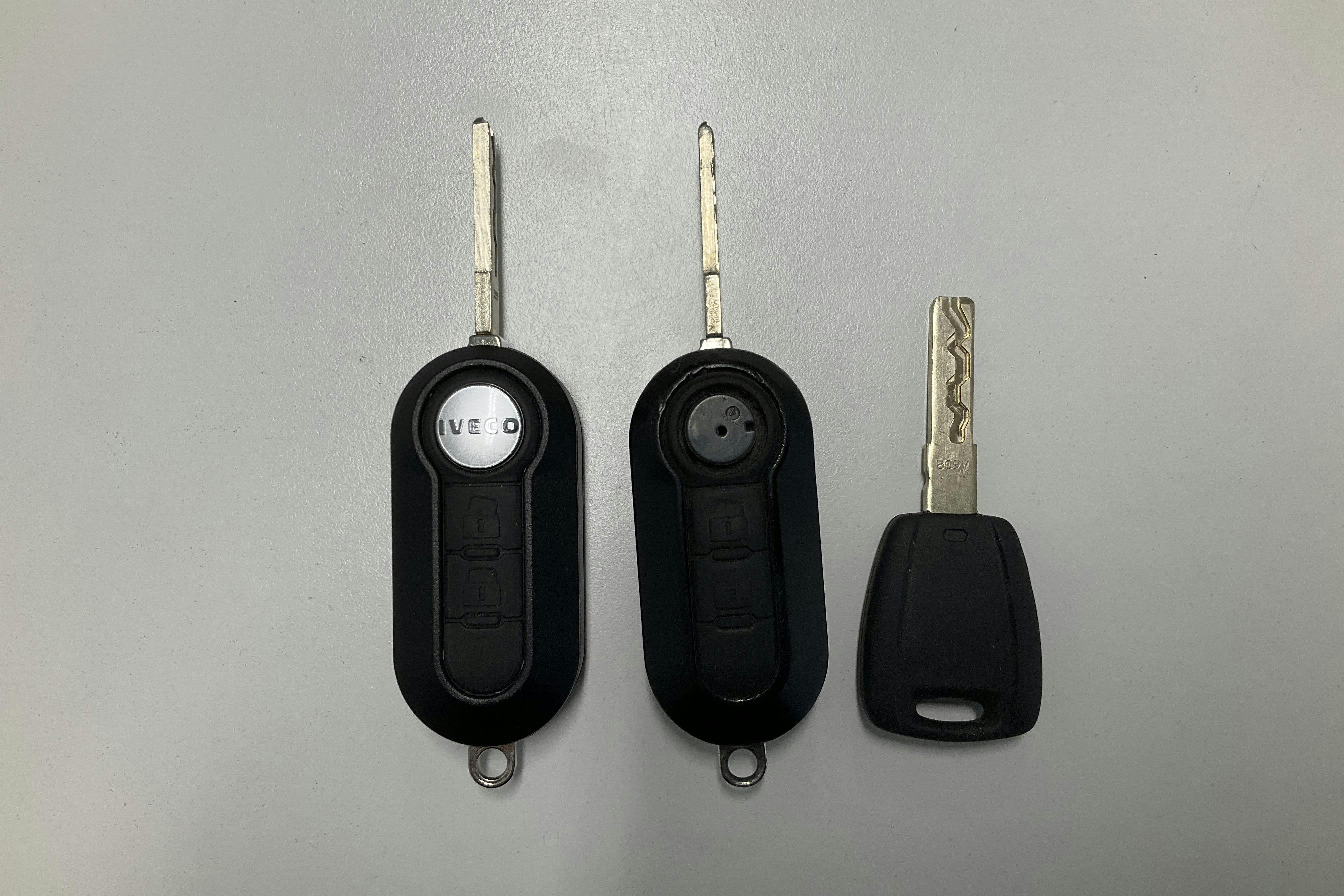 Präsentationsfoto 13 von 13: Iveco Daily 35 3.0 CNG (136hk) - 368 250 Kilometer - Verkaufsautomat - Weiß - 2019