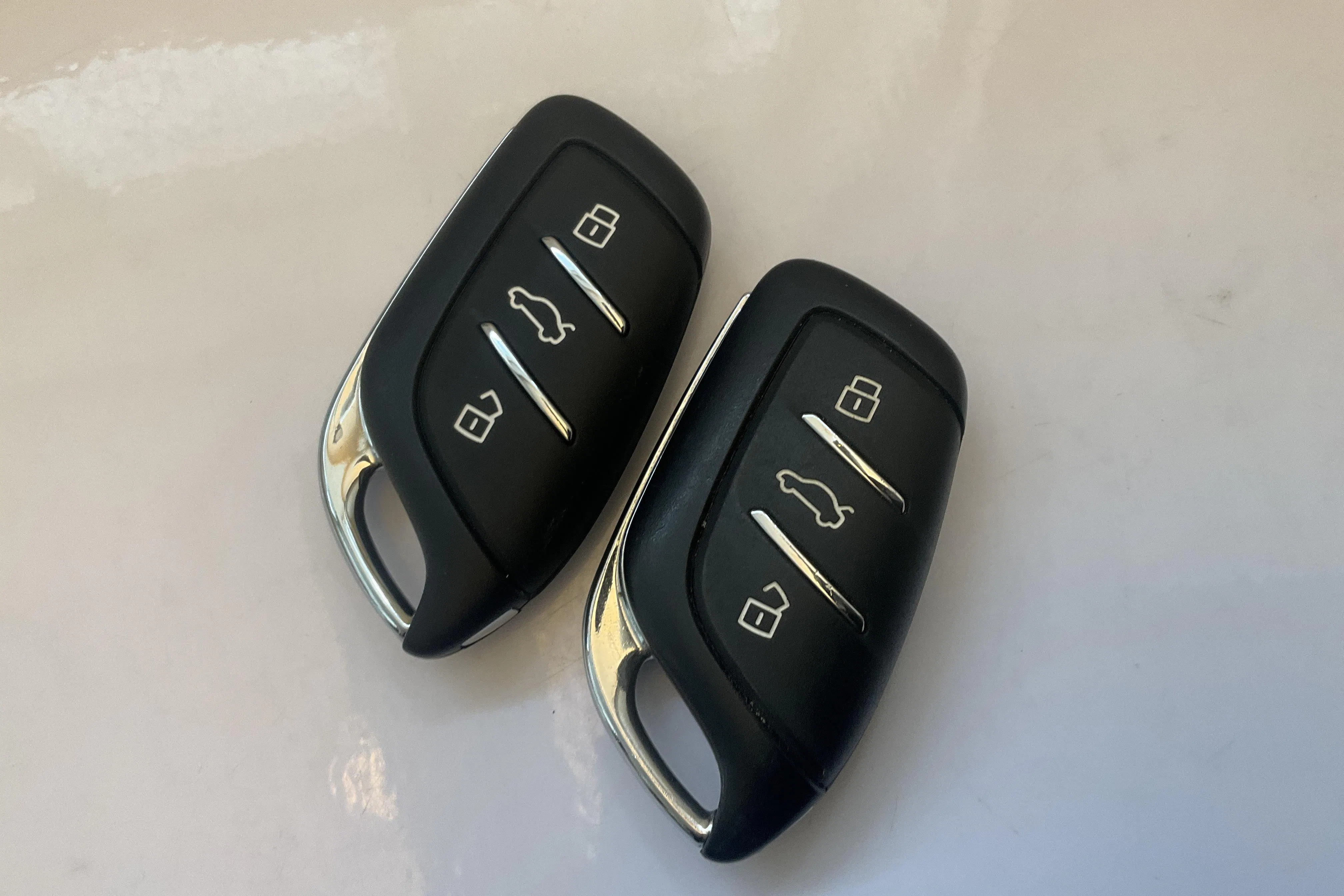 Presentationsfoto 12 av 12: MG 4 51kWh (170hk) - 4 267 mil - Automat - röd - 2023