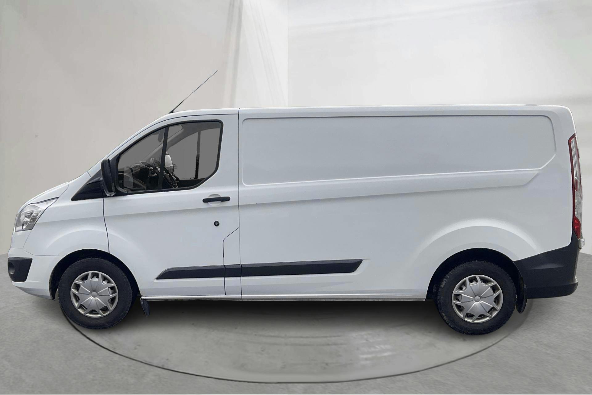 Presentation photo 2 of 13: Ford Transit Custom 290 (130hk) - 109 970 km - Manual - white - 2017