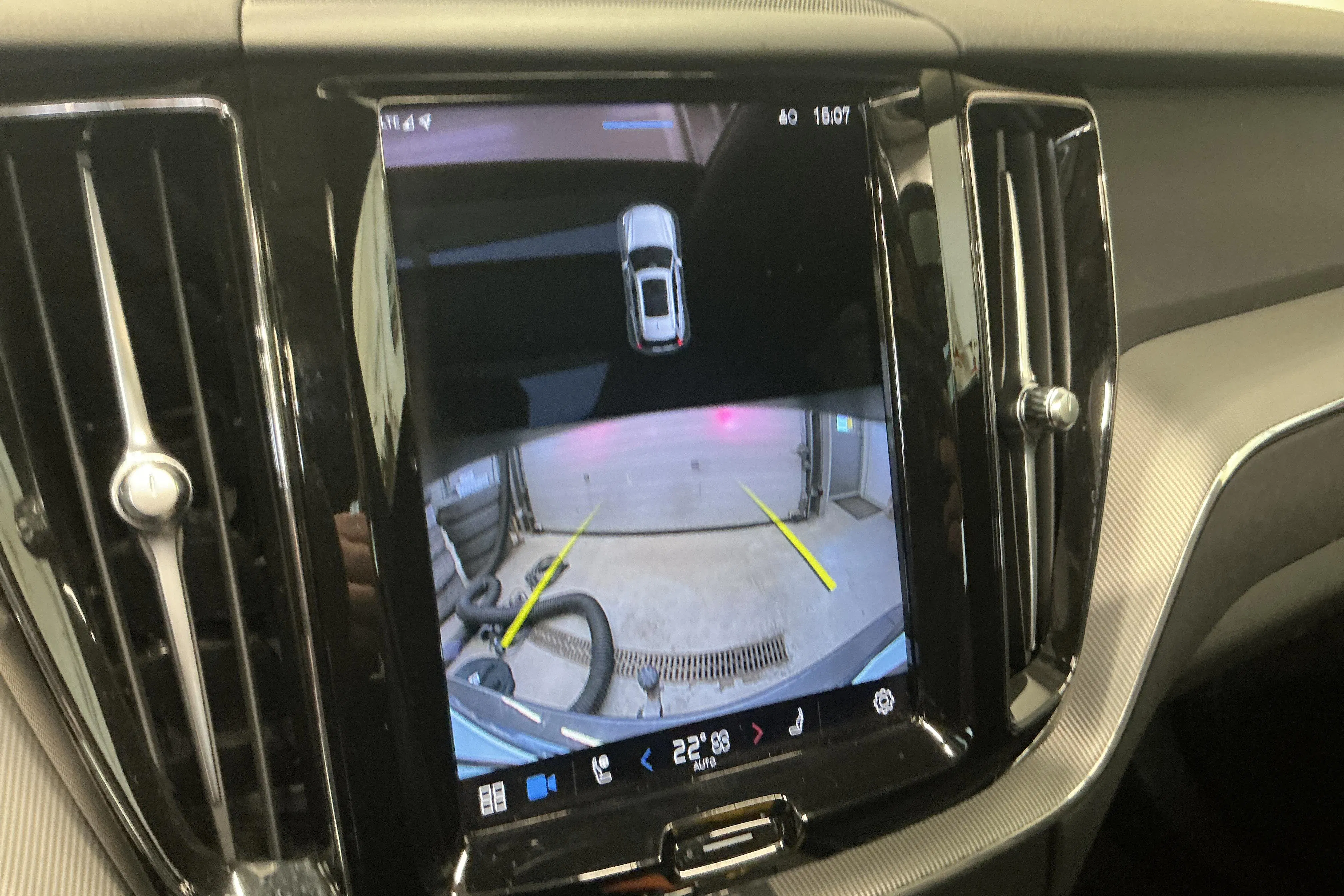 Præsentationsfoto 23 af 23: Volvo XC60 T6 AWD Recharge (350hk) - 81 430 kilometer - Salgsautomat - grå - 2023