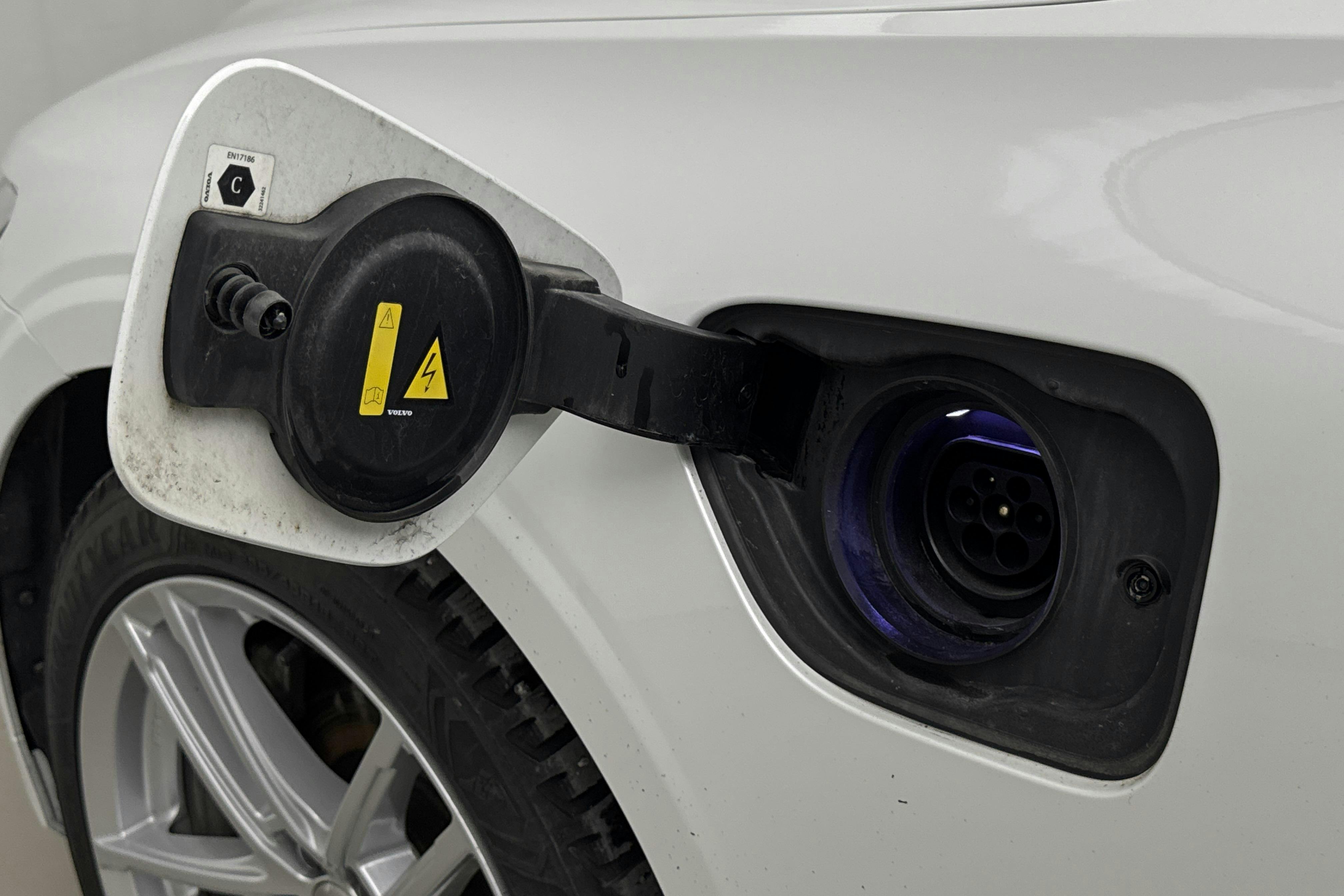 Presentation photo 27 of 27: Volvo V60 T6 AWD Recharge (350hk) - 82 200 km - Automatic - white - 2023