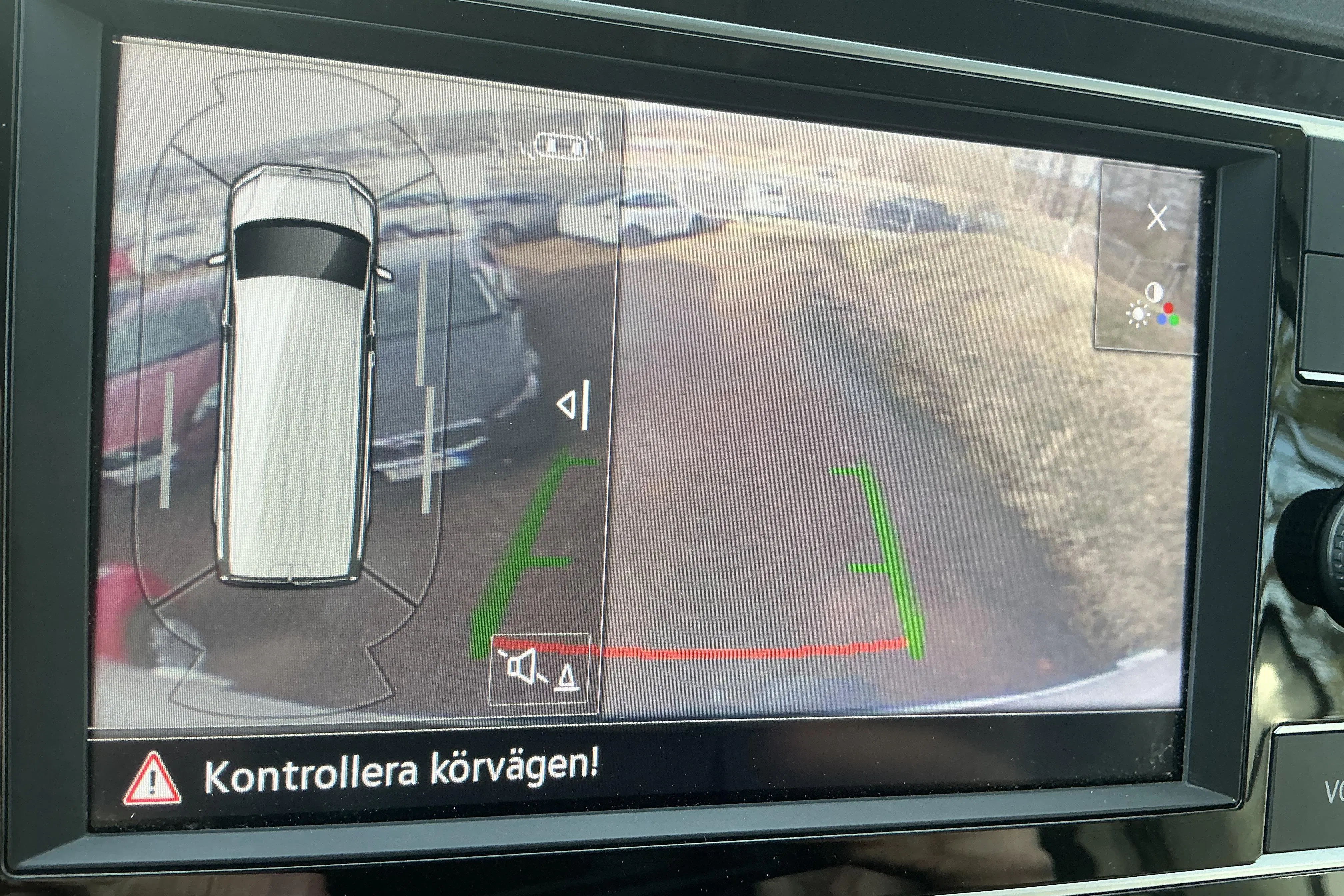 Presentationsfoto 12 av 12: VW Crafter 50 2.0 TDI Skåp (177hk) - 33 859 km - Automat - vit - 2022