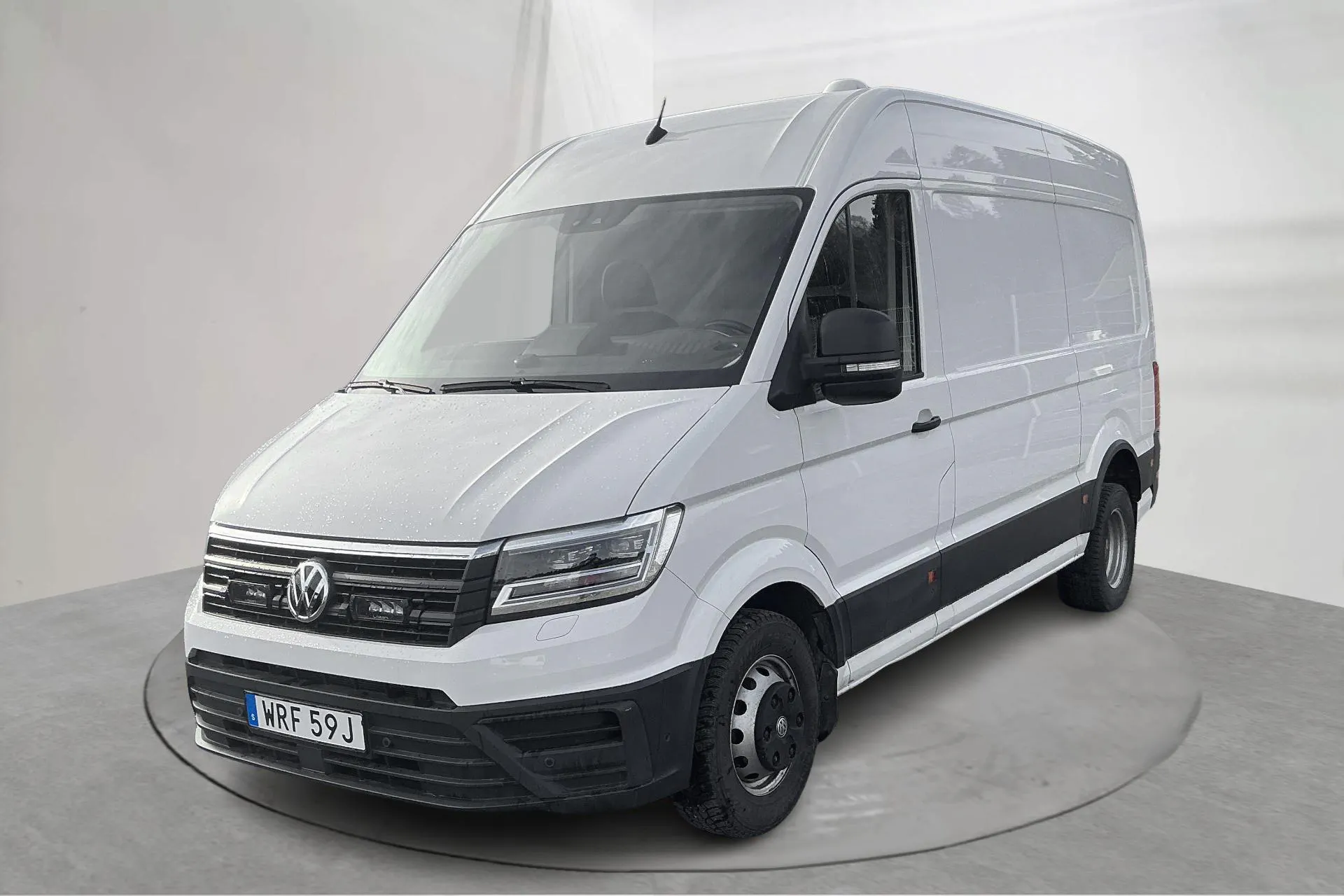 Presentationsfoto 1 av 12: VW Crafter 50 2.0 TDI Skåp (177hk) - 33 859 km - Automat - vit - 2022