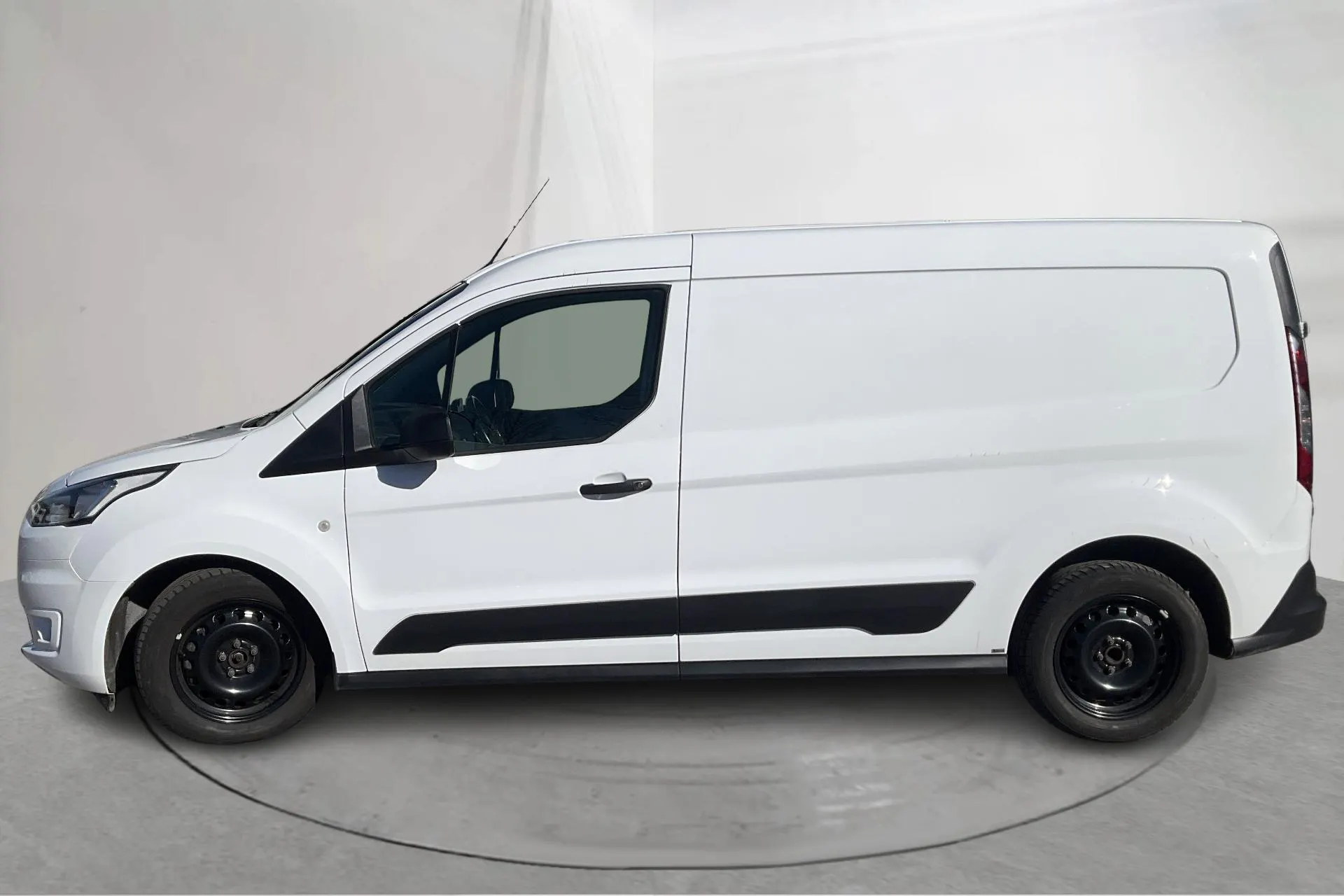 Presentationsfoto 2 av 17: Ford Transit Connect 1.5 EcoBlue (100hk) - 6 950 mil - Automat - vit - 2018