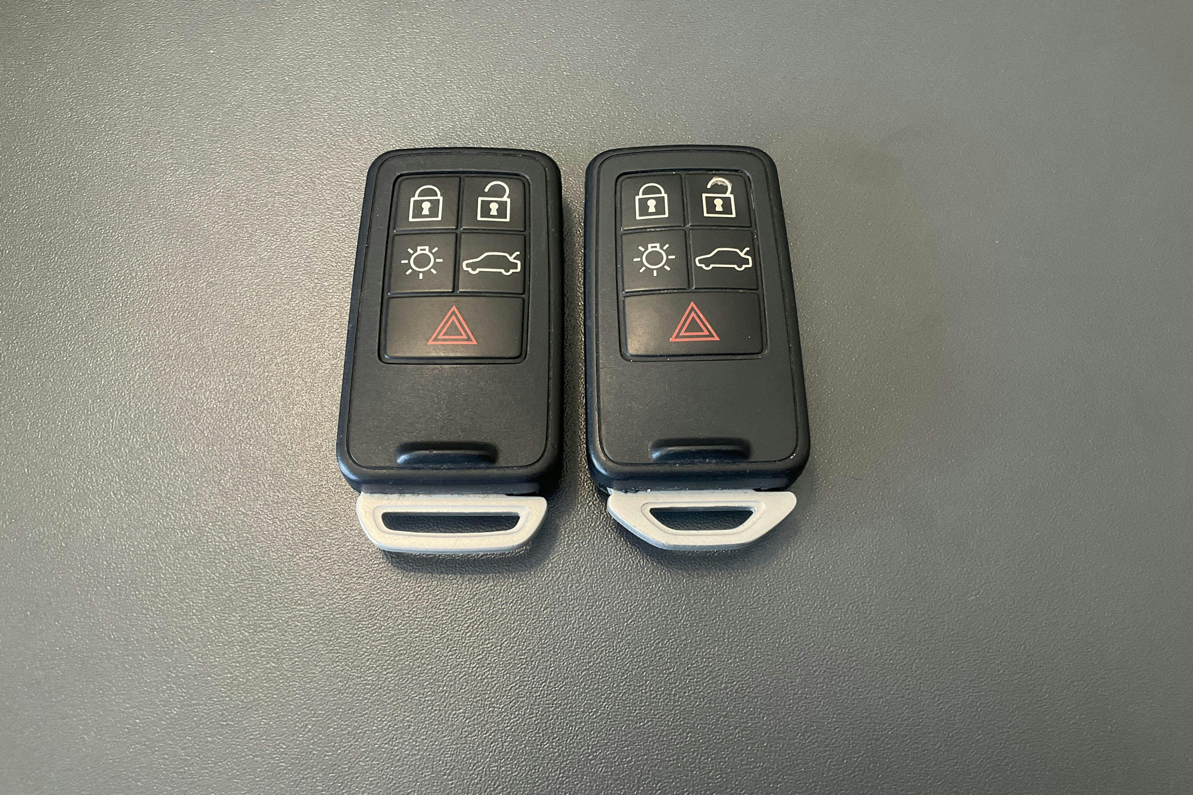 Presentation photo 14 of 14: Volvo V40 D2 (115hk) - 127 130 km - Manual - silver - 2015